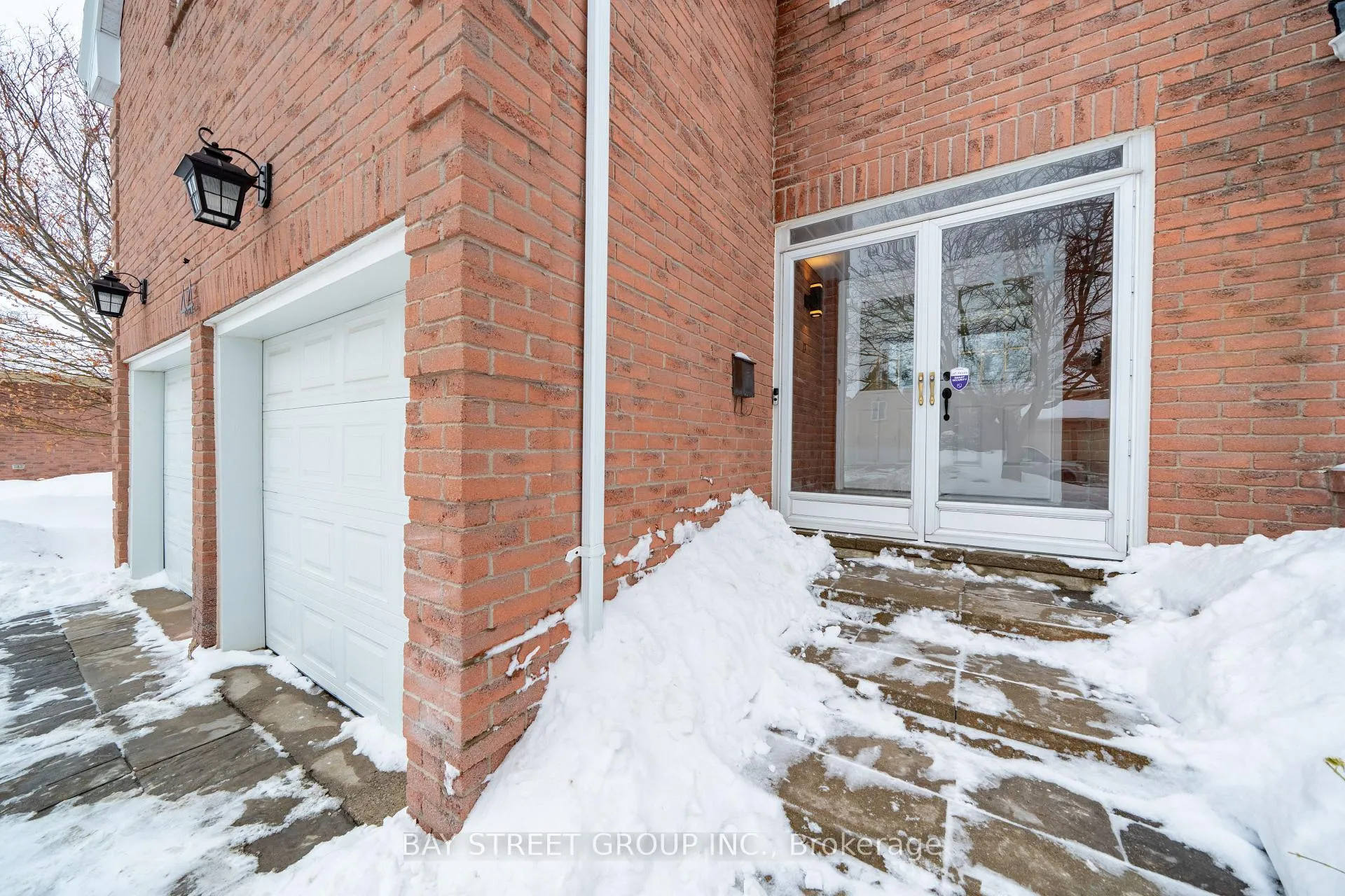 Photo 3 of 44 Hollingham Road, Markham, Unionville — HOMEH