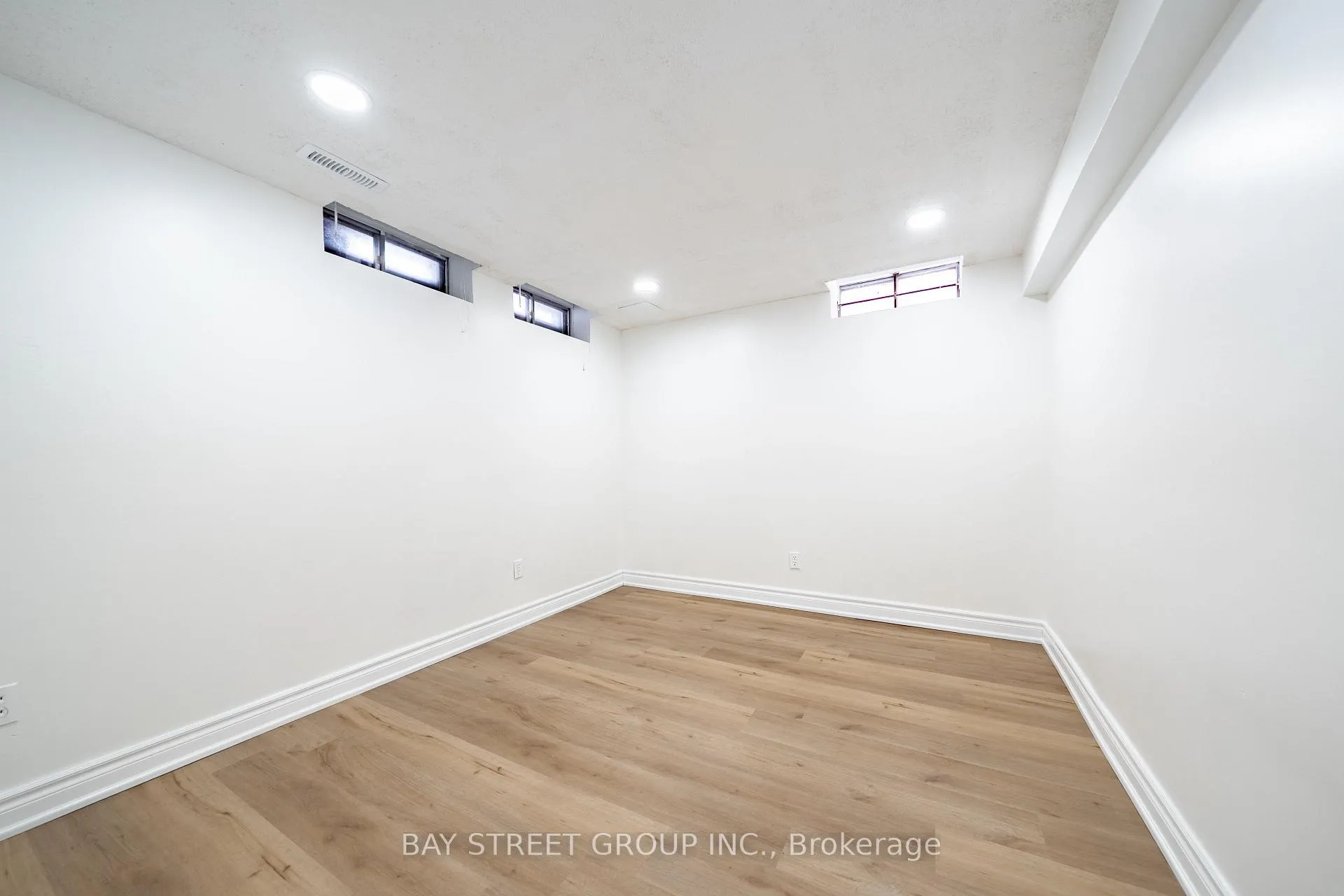 Photo 41 of 44 Hollingham Road, Markham, Unionville — HOMEH
