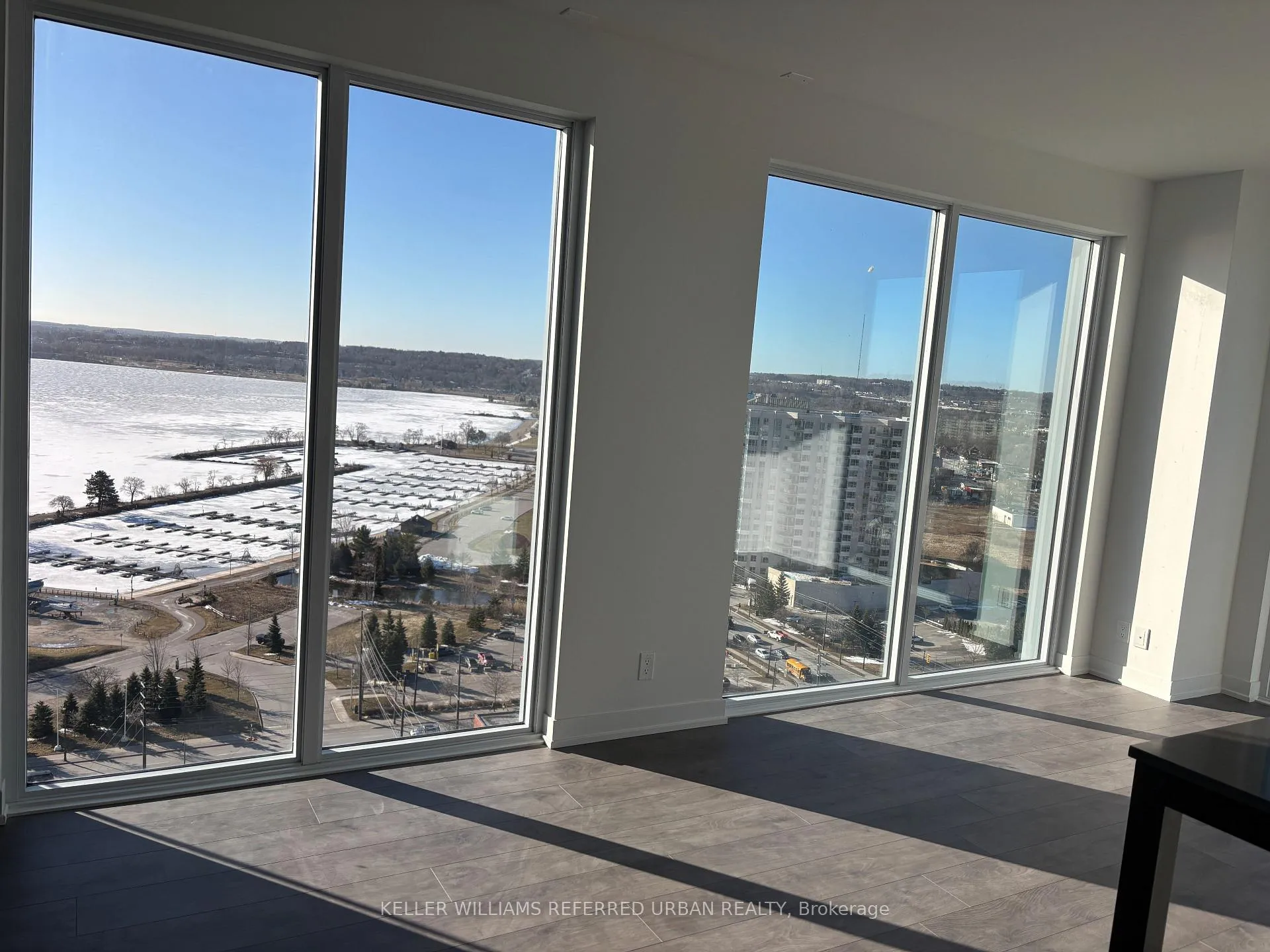 Photo 16 of Unit 1611, 39 Mary Street, Barrie, City Centre — HOMEH