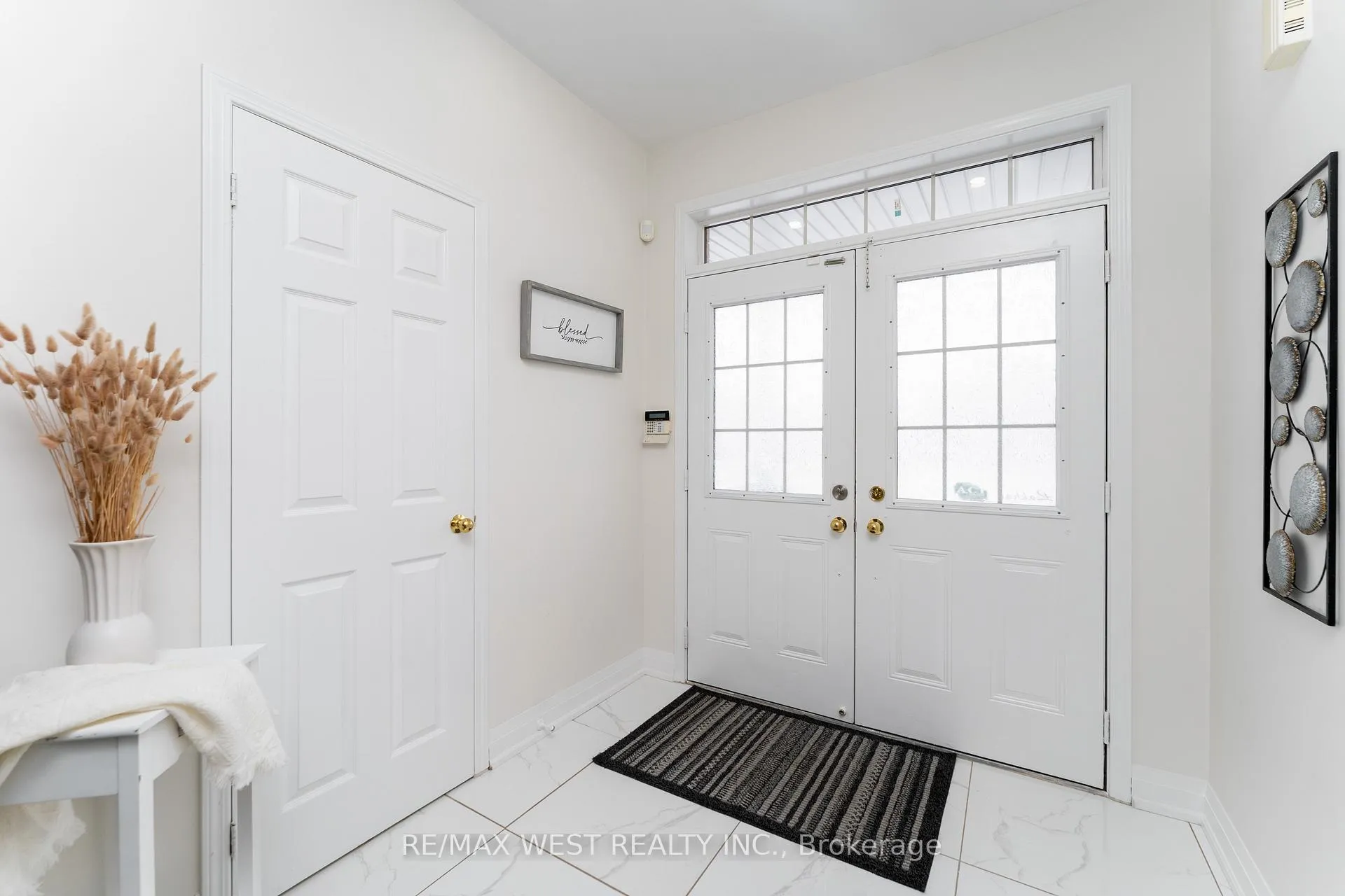 Photo 5 of 76 Yellow Avens Boulevard, Brampton, Sandringham-Wellington — HOMEH