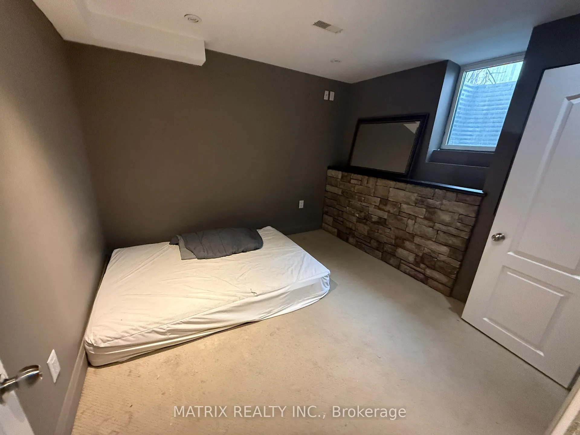Photo 14 of 1707 Esterbrook Drive, Oshawa, Taunton — HOMEH