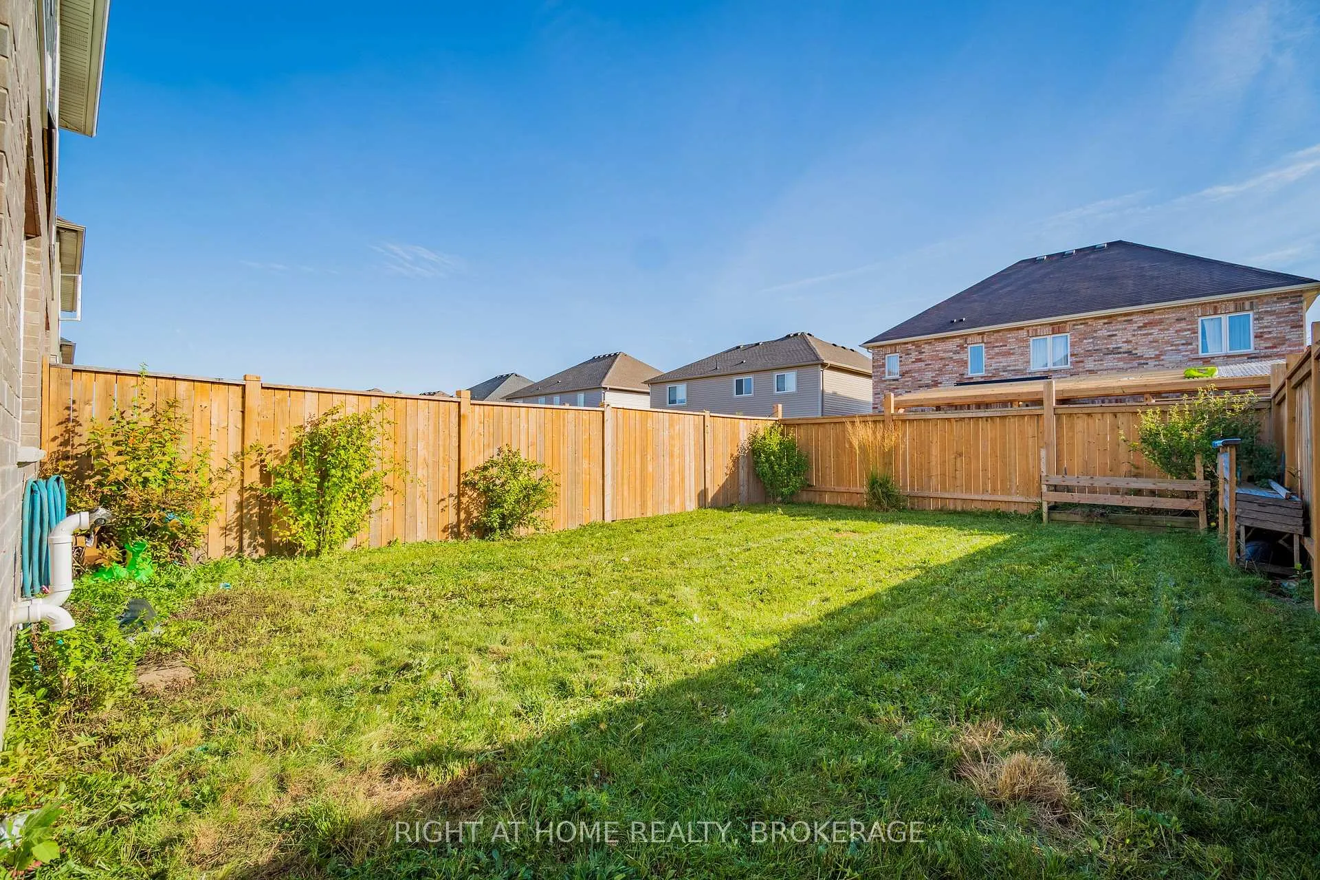 Photo 25 of 9513 Tallgrass Avenue, Niagara Falls, Lyons Creek — HOMEH