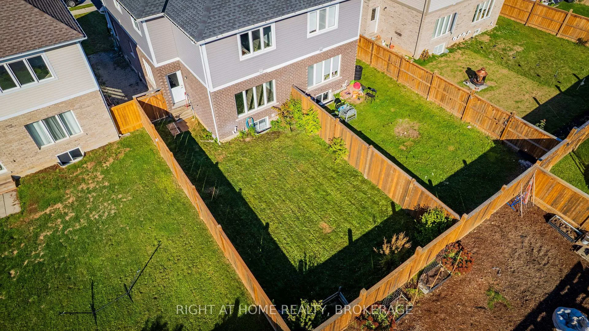 Photo 27 of 9513 Tallgrass Avenue, Niagara Falls, Lyons Creek — HOMEH