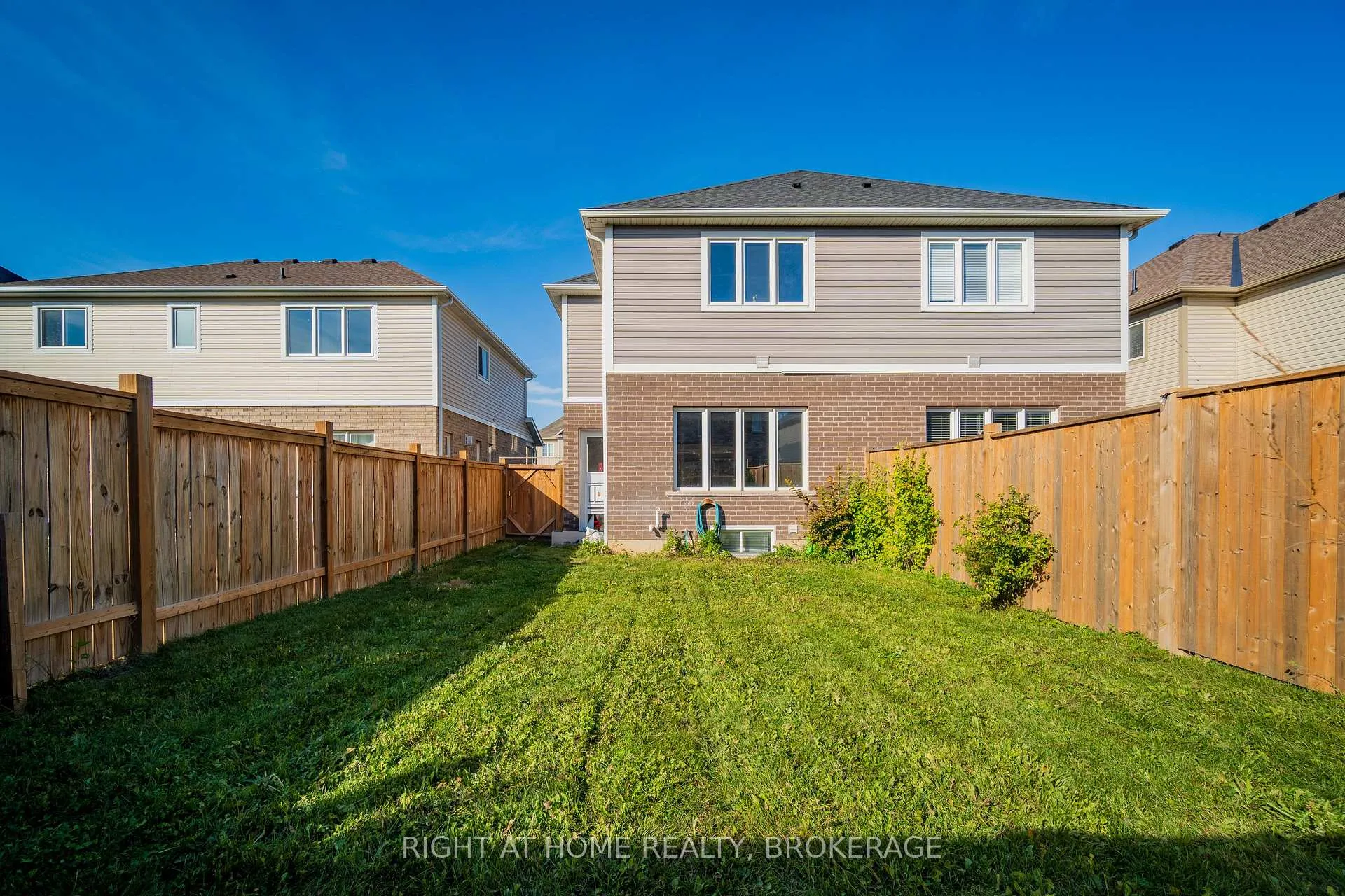 Photo 28 of 9513 Tallgrass Avenue, Niagara Falls, Lyons Creek — HOMEH