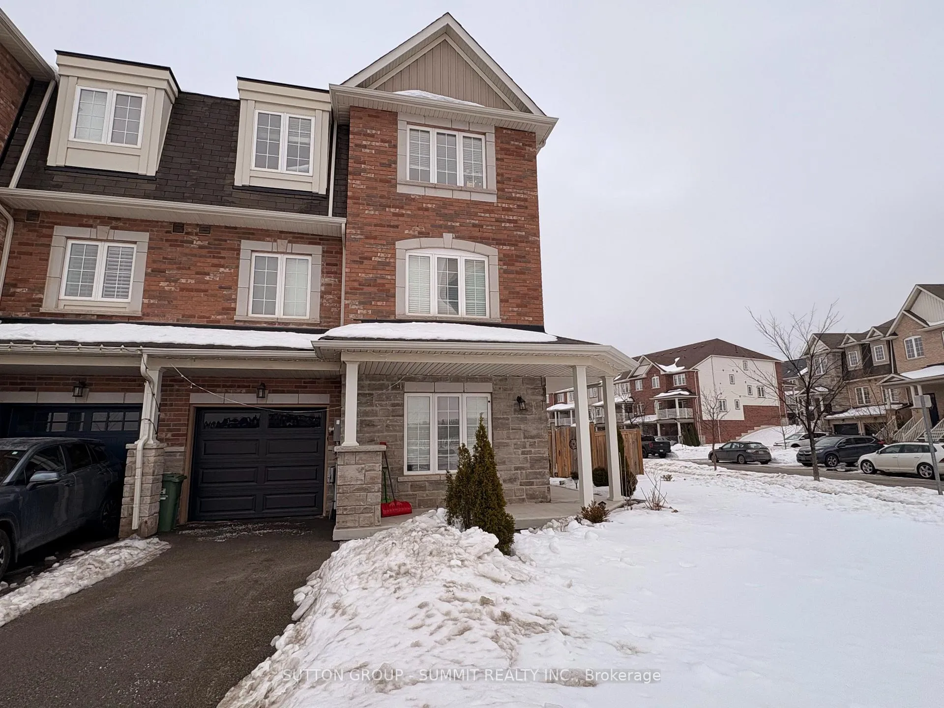 Photo 1 of 120 Cole Street, Hamilton, Waterdown — HOMEH