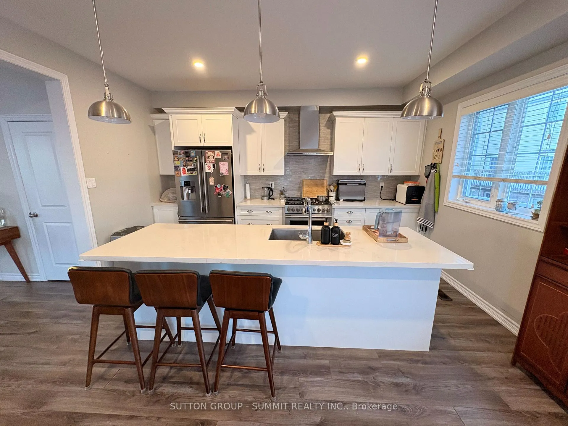Photo 11 of 120 Cole Street, Hamilton, Waterdown — HOMEH