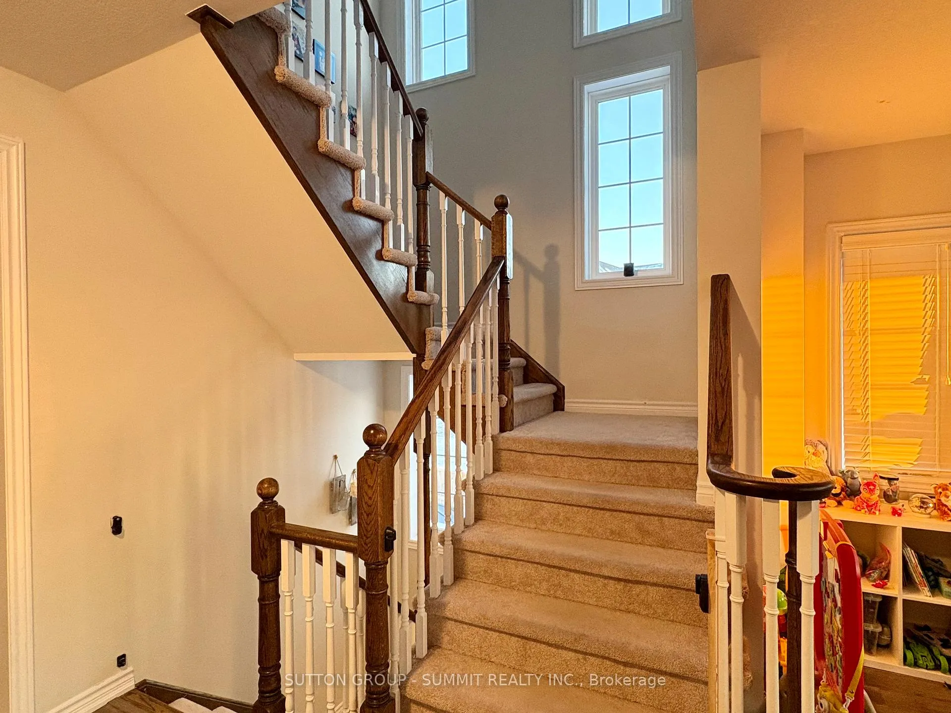 Photo 13 of 120 Cole Street, Hamilton, Waterdown — HOMEH
