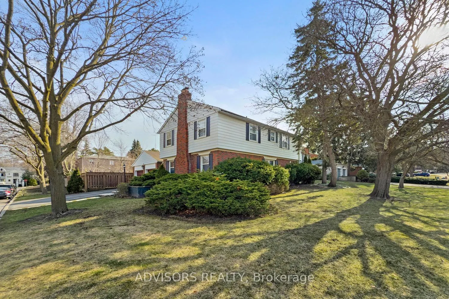 Photo 1 of 15 Alcaine Court, Markham, Thornhill — HOMEH