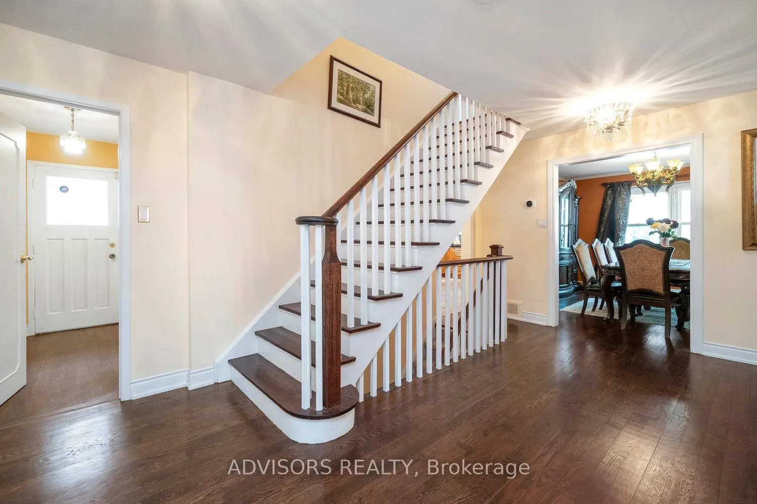Photo 6 of 15 Alcaine Court, Markham, Thornhill — HOMEH