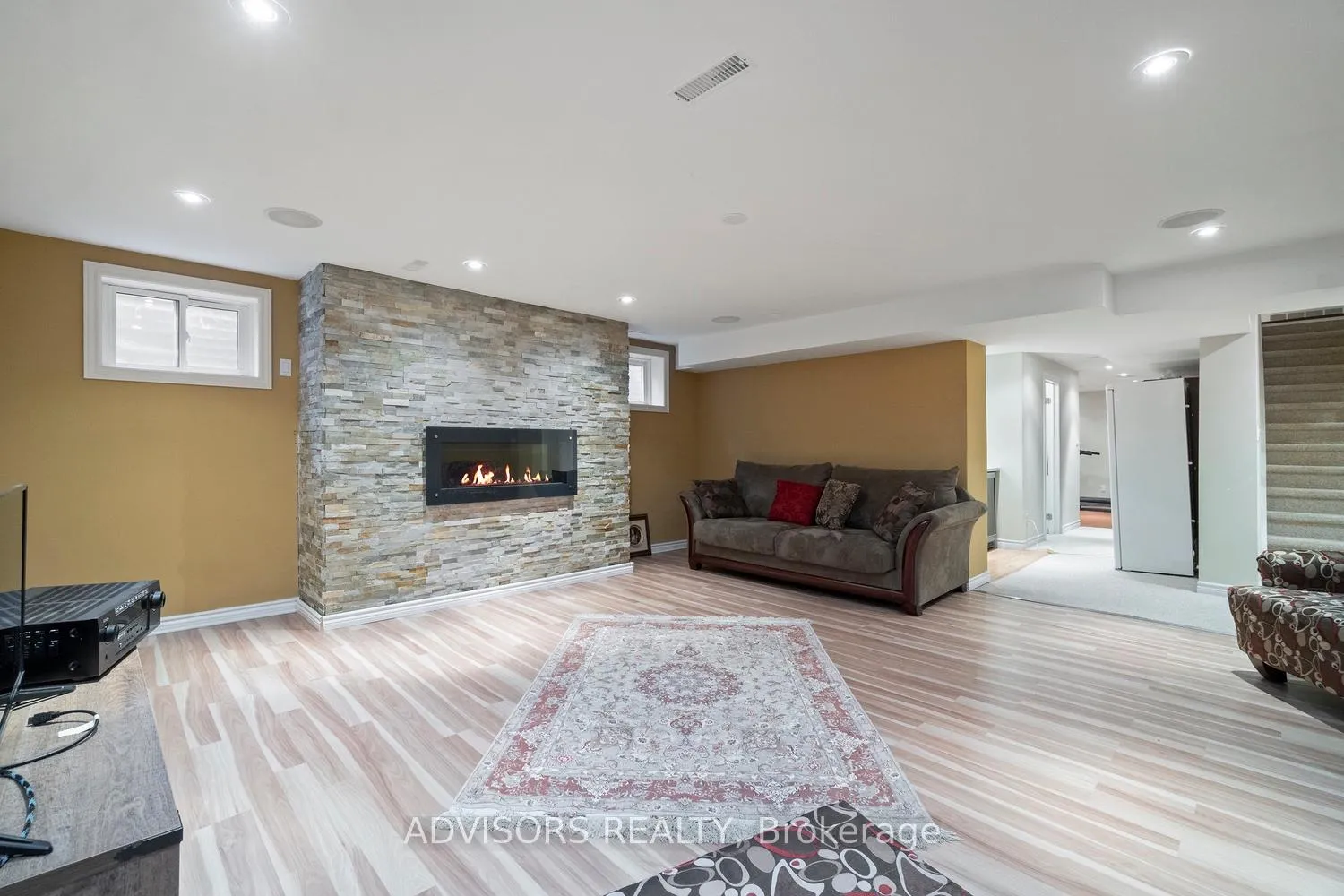 Photo 22 of 15 Alcaine Court, Markham, Thornhill — HOMEH