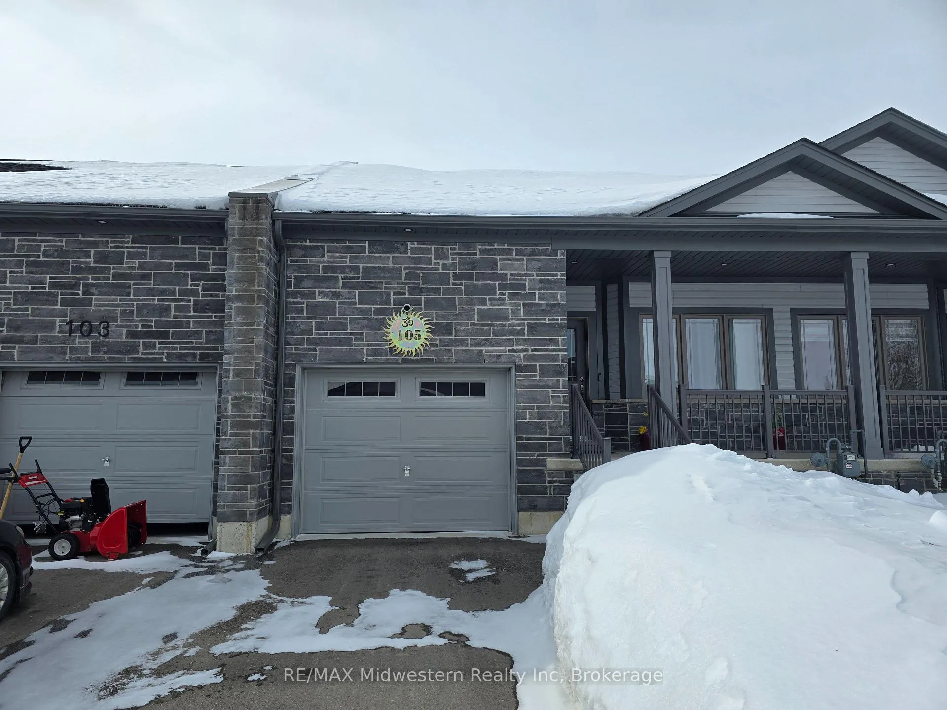 Front of 105 Cheryl Avenue