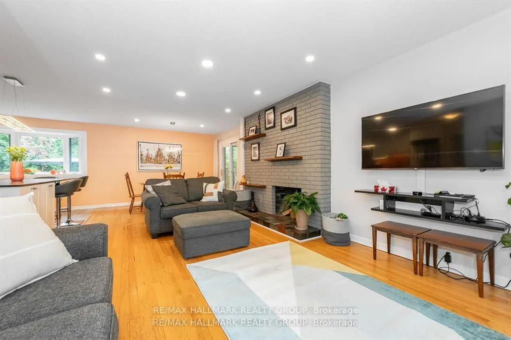 Photo 8 of 9 Newbury Avenue, Ottawa, Borden Farm/Stewart Farm/Carleton Heights/Parkwood Hills — HOMEH