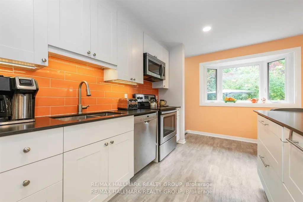 Photo 13 of 9 Newbury Avenue, Ottawa, Borden Farm/Stewart Farm/Carleton Heights/Parkwood Hills — HOMEH