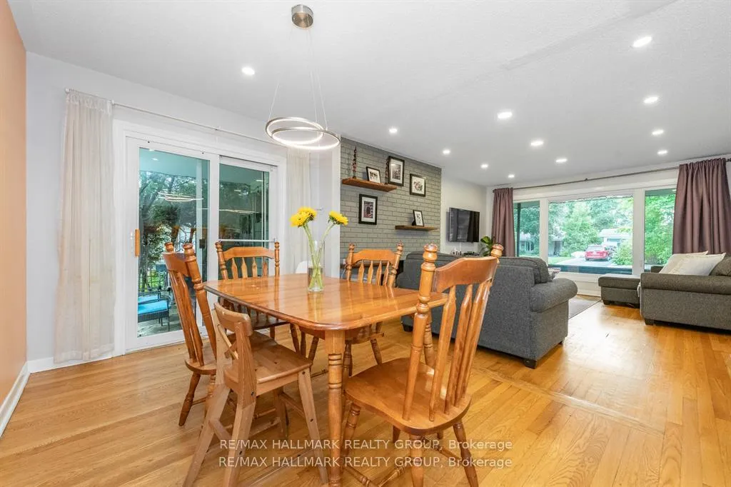 Photo 14 of 9 Newbury Avenue, Ottawa, Borden Farm/Stewart Farm/Carleton Heights/Parkwood Hills — HOMEH