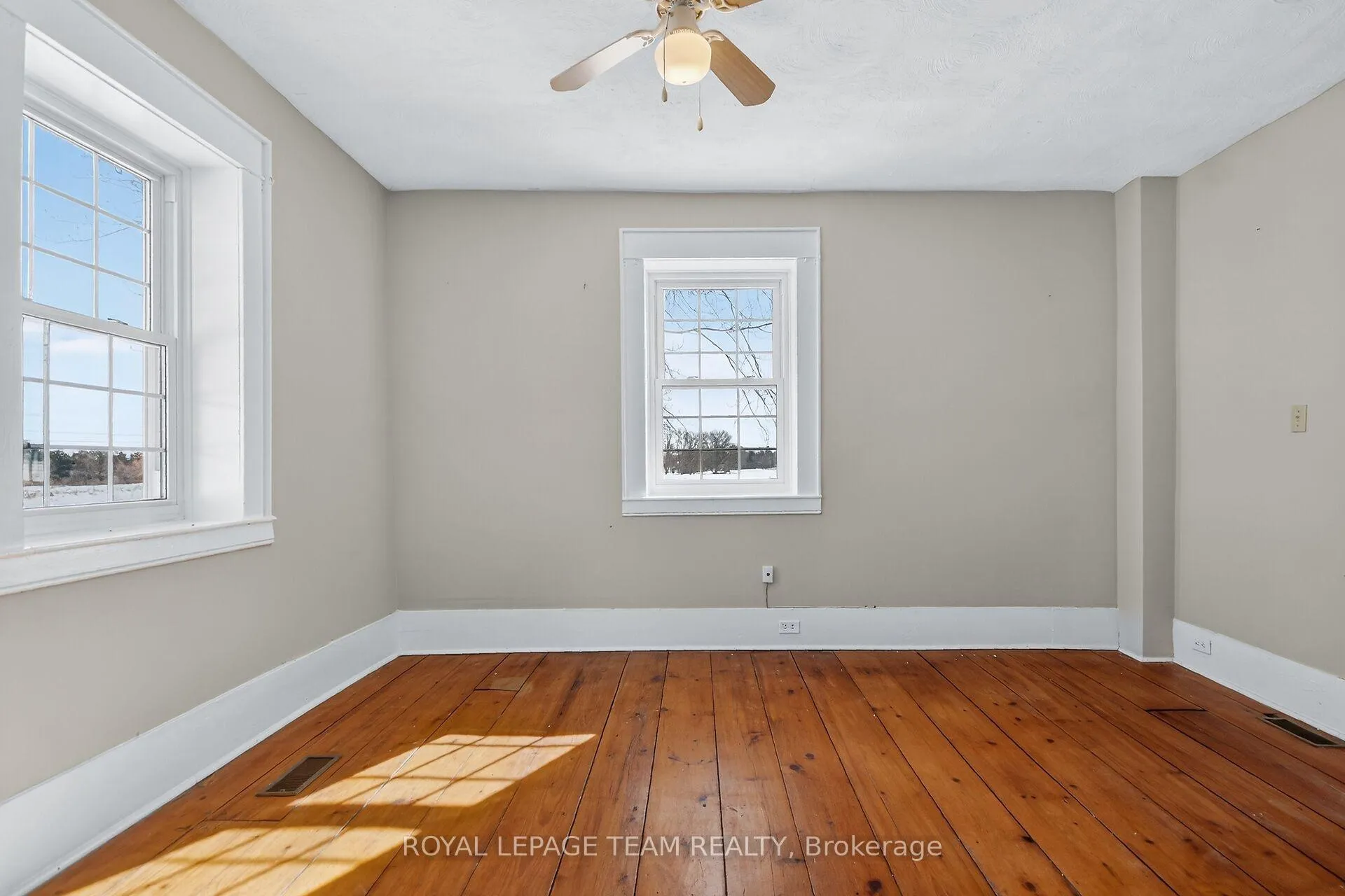 Photo 11 of 3072 Yorks Corners Road, Ottawa, Metcalfe — HOMEH