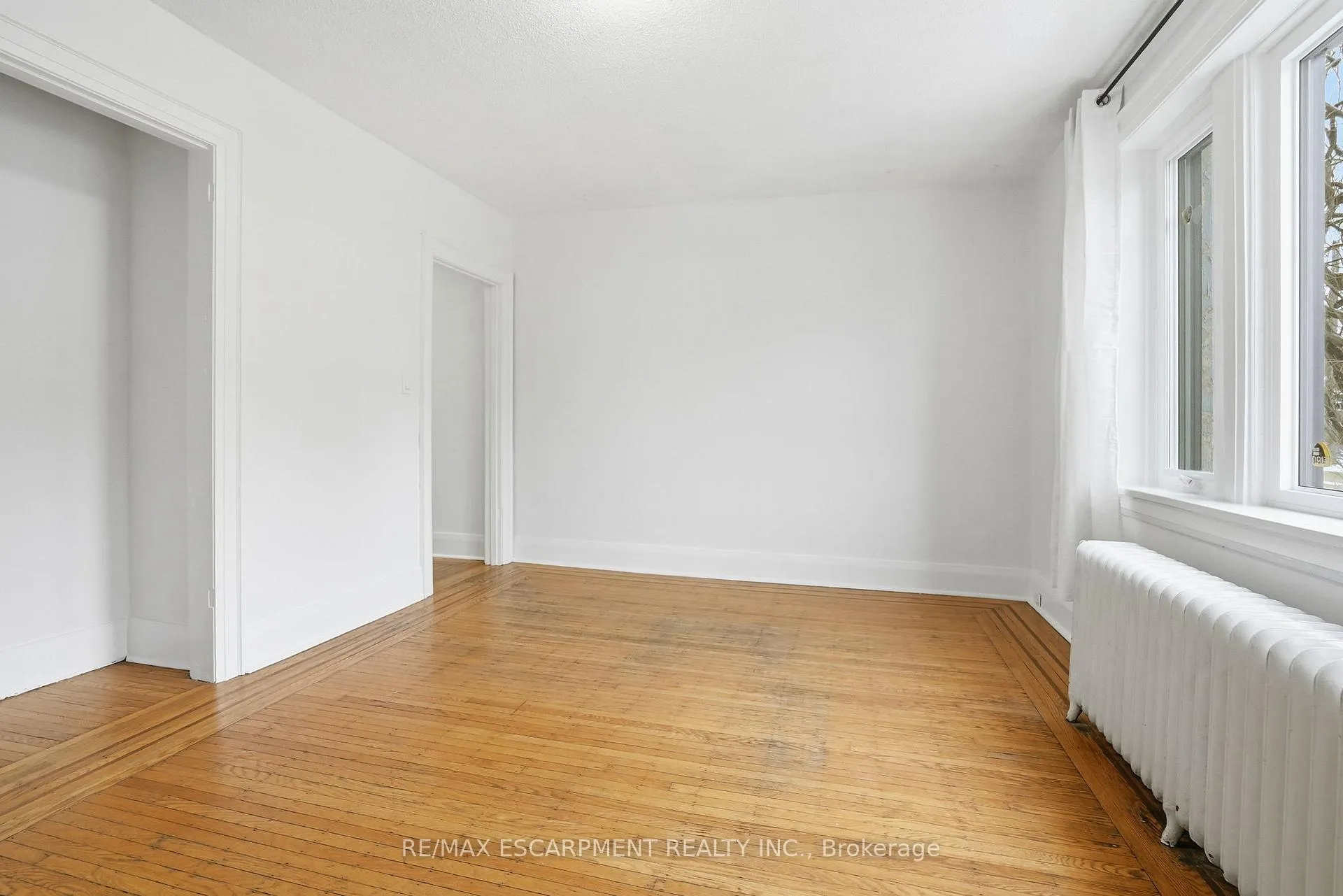 Photo 12 of Unit 8, 316 Aberdeen Avenue, Hamilton, Kirkendall — HOMEH