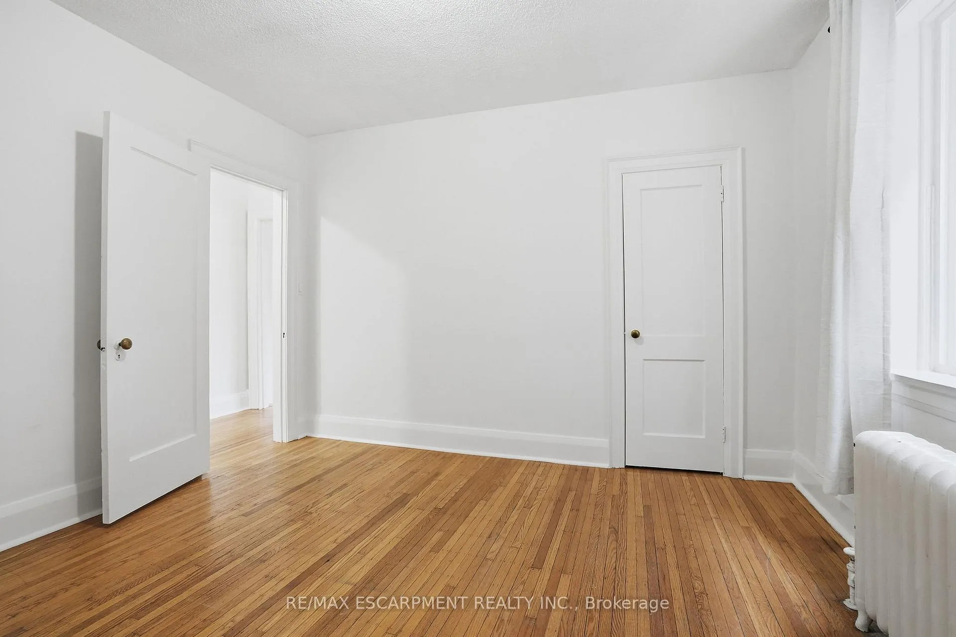Photo 14 of Unit 8, 316 Aberdeen Avenue, Hamilton, Kirkendall — HOMEH