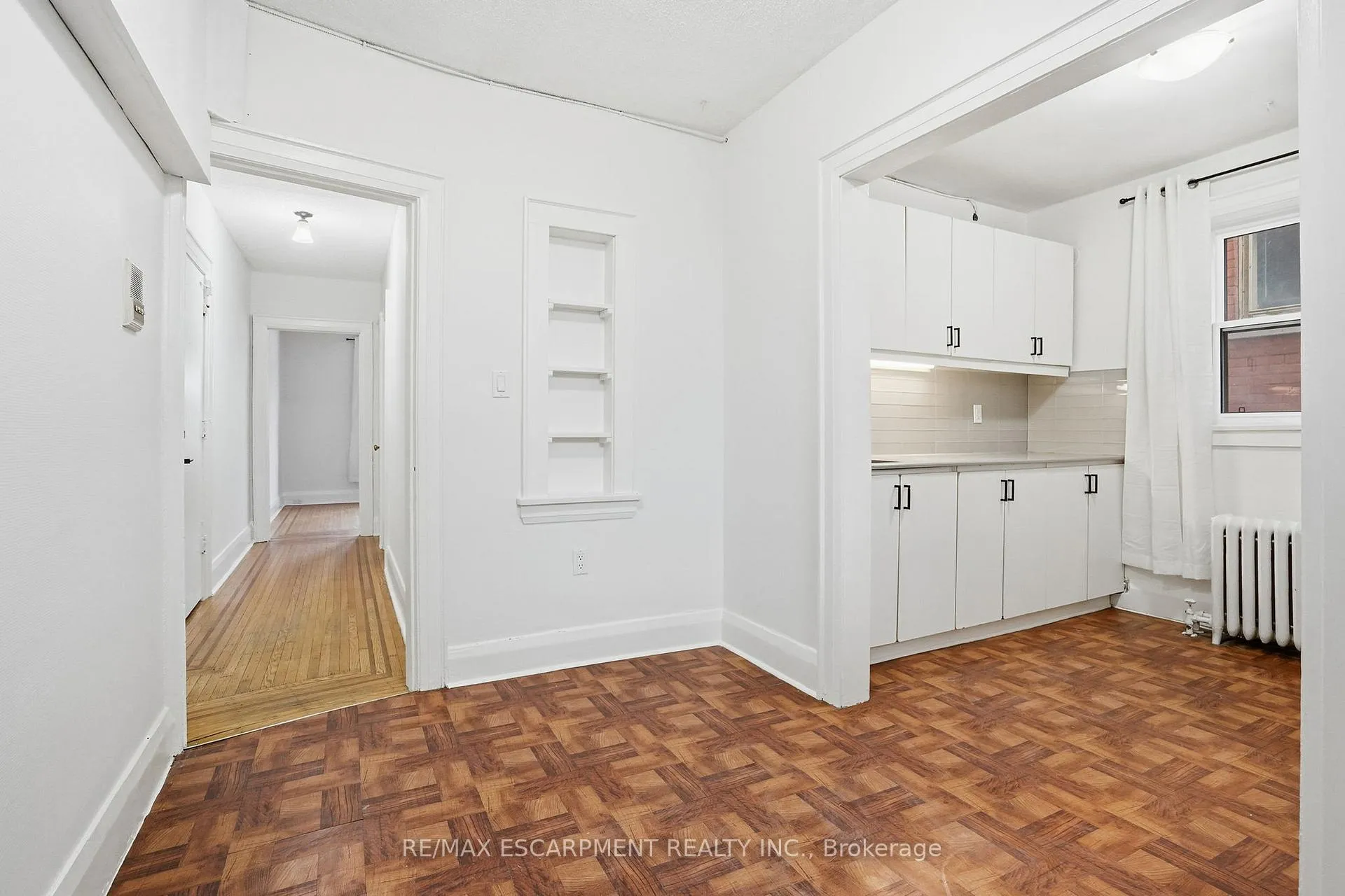 Photo 16 of Unit 8, 316 Aberdeen Avenue, Hamilton, Kirkendall — HOMEH
