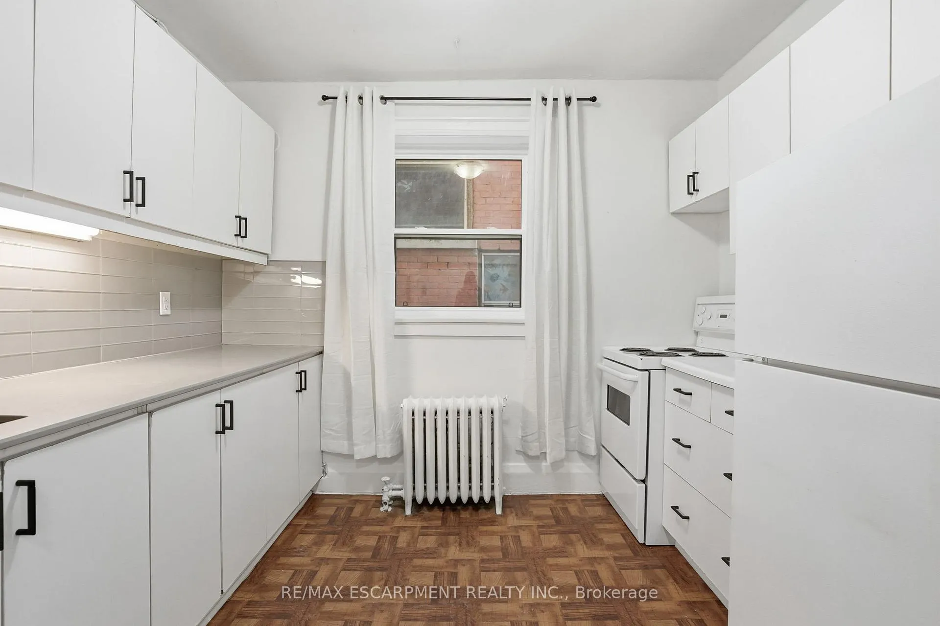Photo 17 of Unit 8, 316 Aberdeen Avenue, Hamilton, Kirkendall — HOMEH