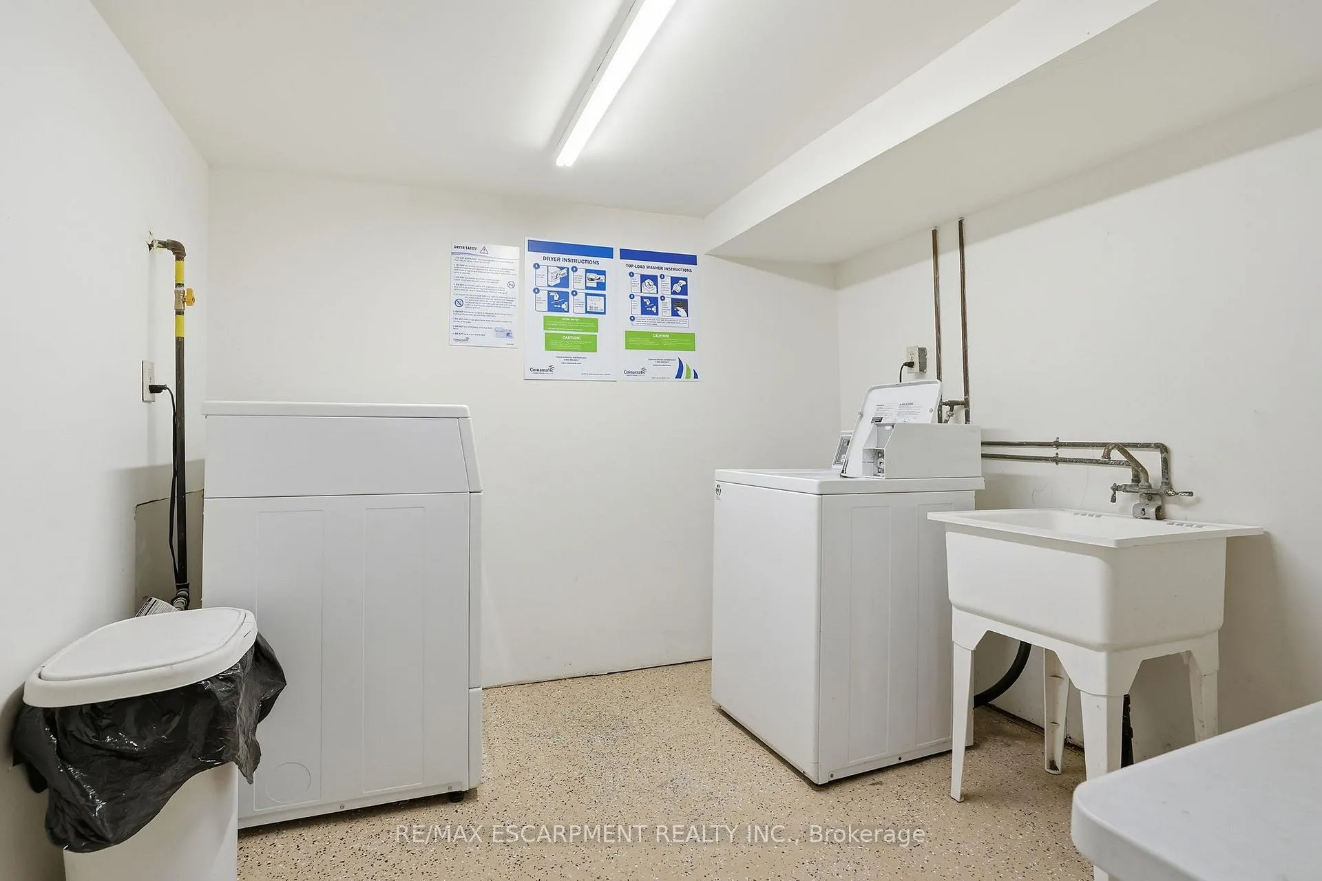 Photo 21 of Unit 8, 316 Aberdeen Avenue, Hamilton, Kirkendall — HOMEH