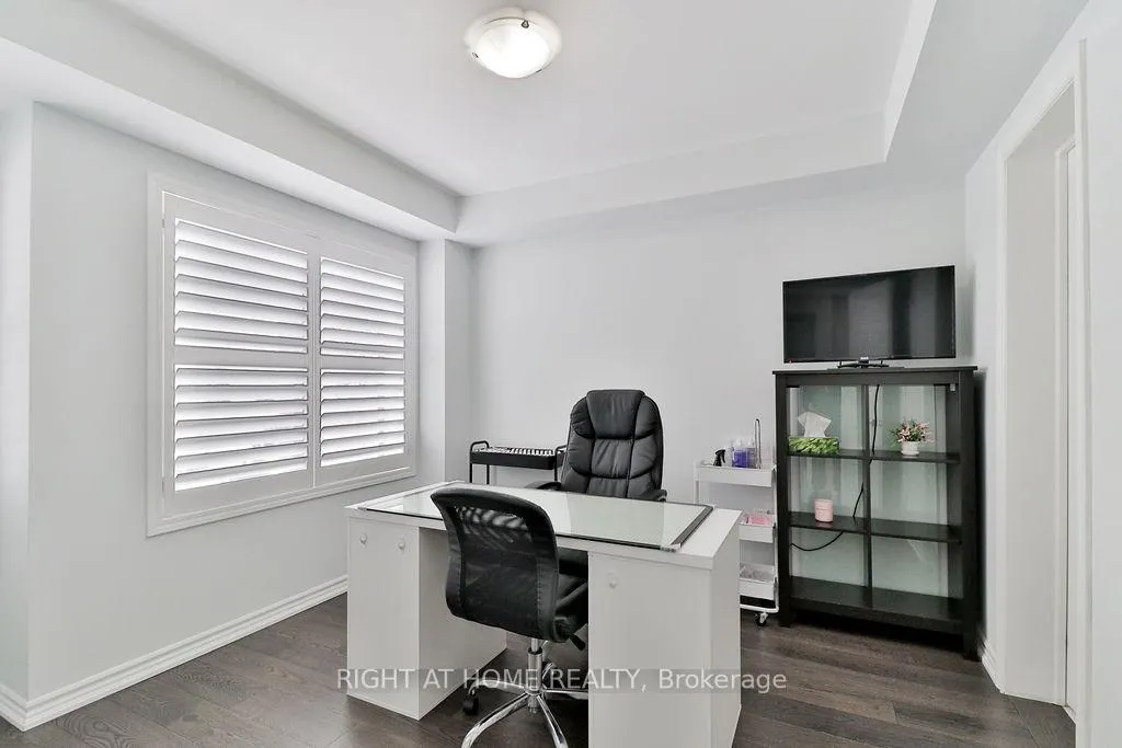 Photo 5 of Unit 6, 1125 Leger Way, Milton, Ford — HOMEH