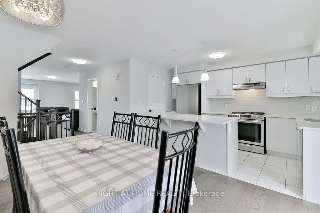 Photo 11 of Unit 6, 1125 Leger Way, Milton, Ford — HOMEH