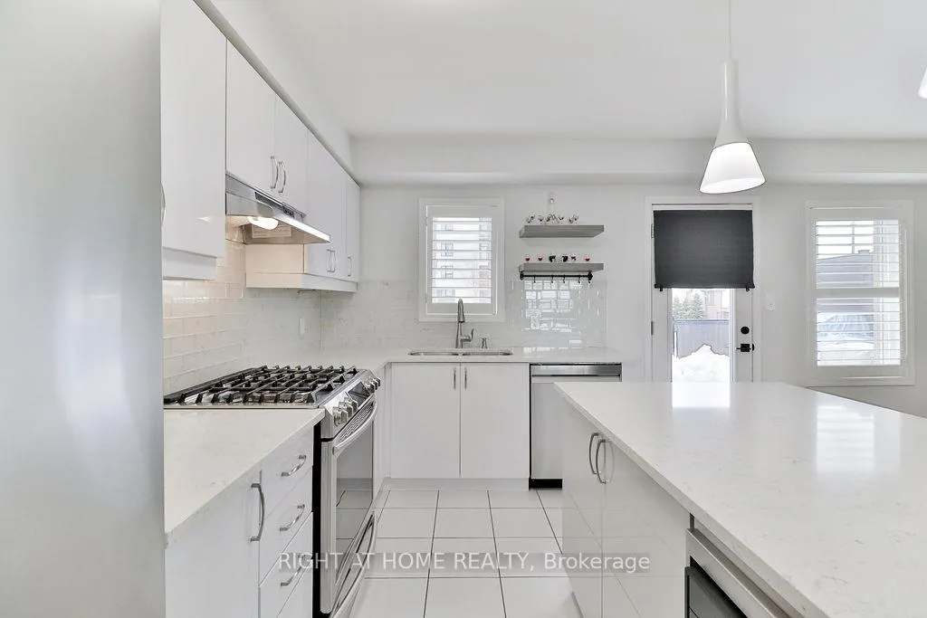 Photo 14 of Unit 6, 1125 Leger Way, Milton, Ford — HOMEH