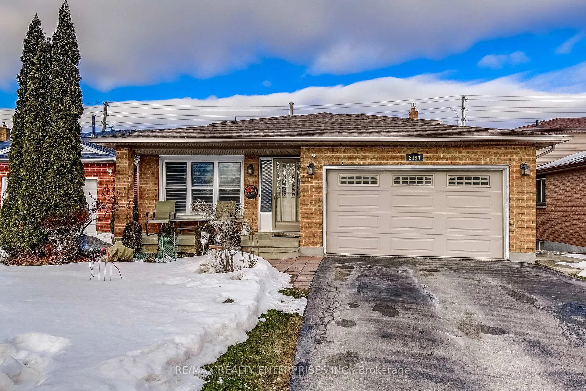 Photo 4 of 2194 Donald Road, Burlington, Headon — HOMEH