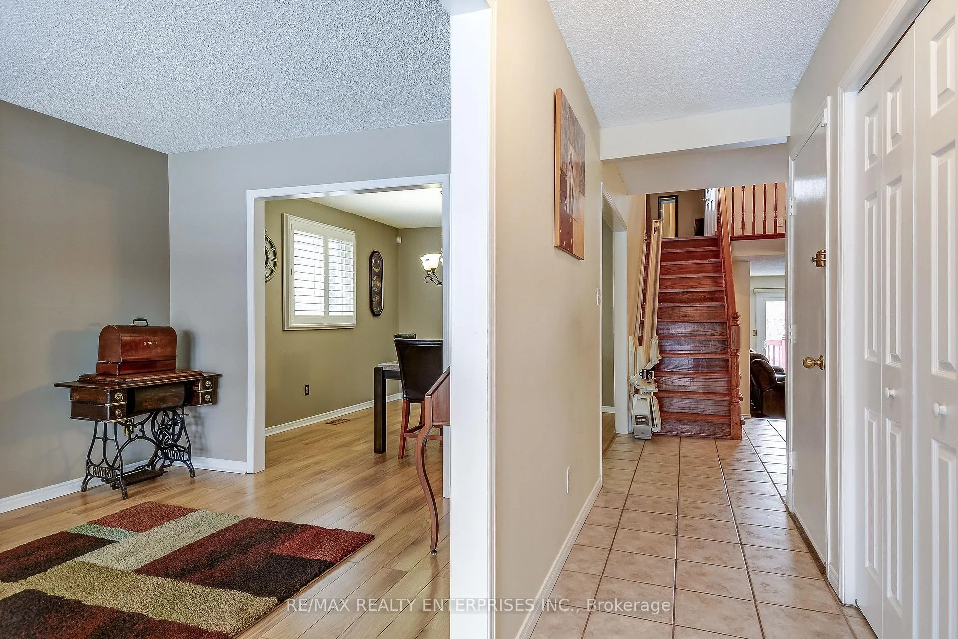 Photo 7 of 2194 Donald Road, Burlington, Headon — HOMEH