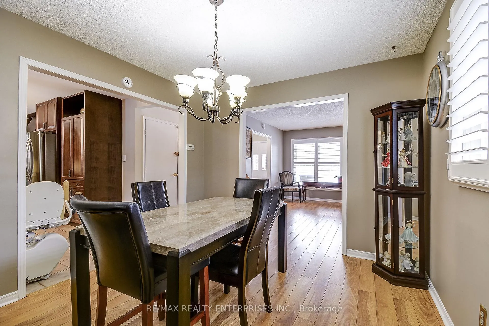 Photo 10 of 2194 Donald Road, Burlington, Headon — HOMEH