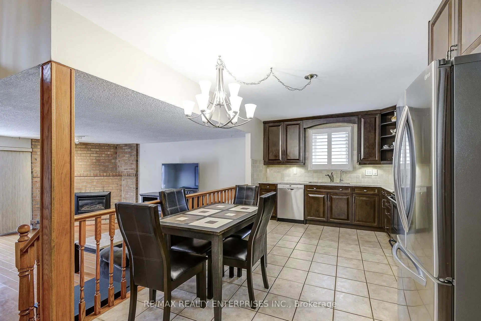 Photo 12 of 2194 Donald Road, Burlington, Headon — HOMEH