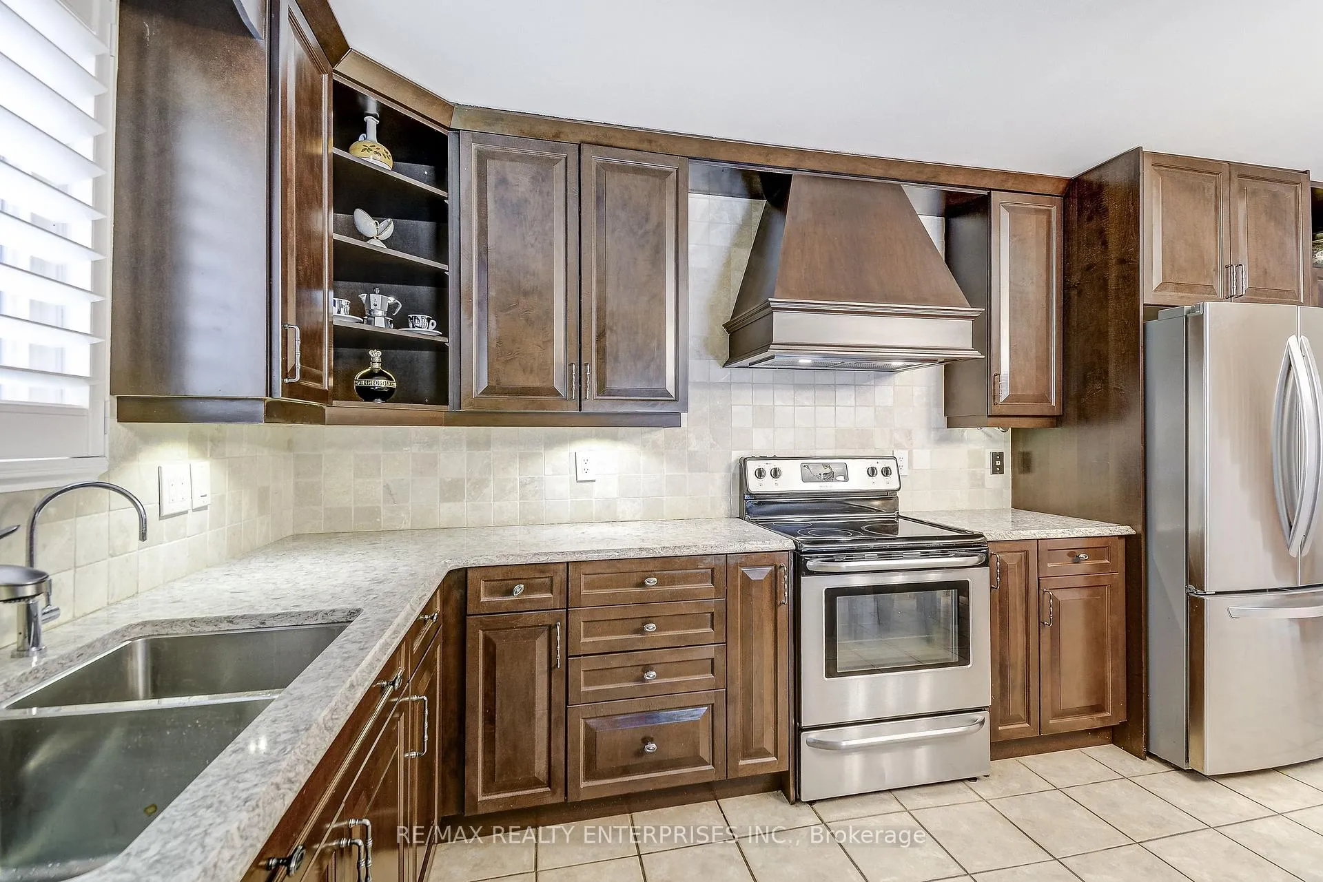 Photo 14 of 2194 Donald Road, Burlington, Headon — HOMEH