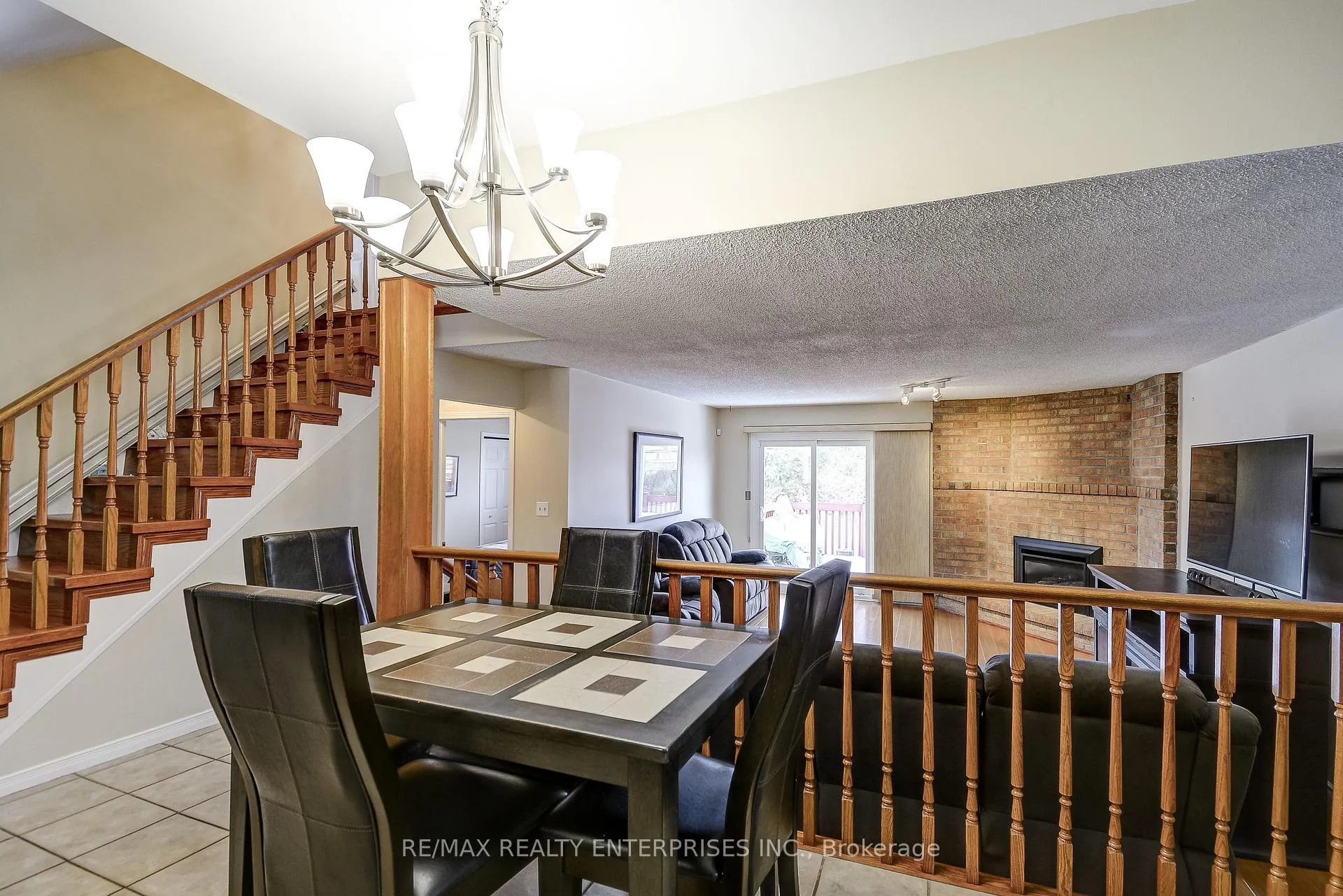 Photo 16 of 2194 Donald Road, Burlington, Headon — HOMEH