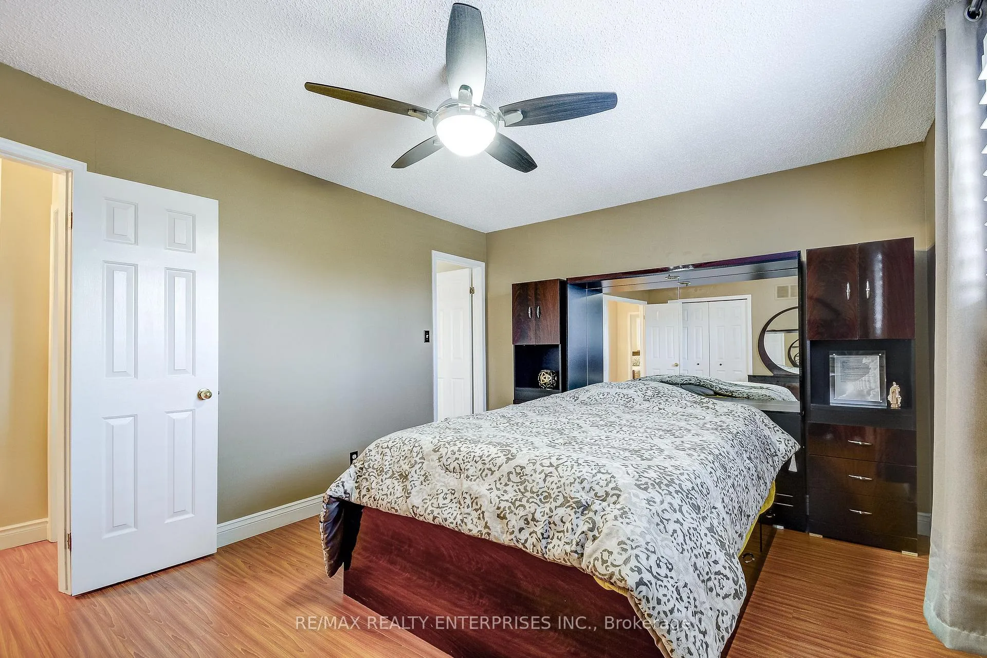 Photo 31 of 2194 Donald Road, Burlington, Headon — HOMEH