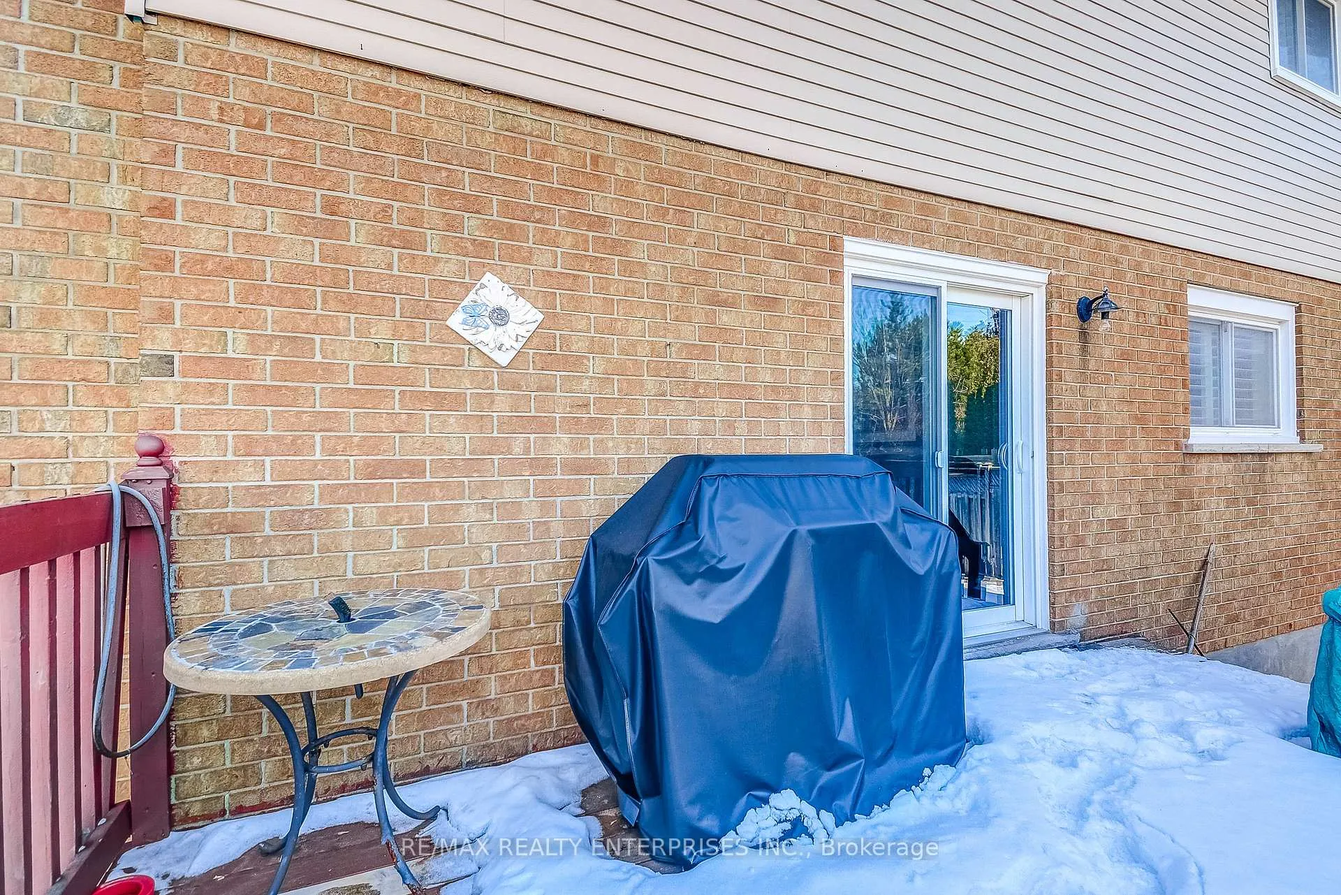 Photo 42 of 2194 Donald Road, Burlington, Headon — HOMEH