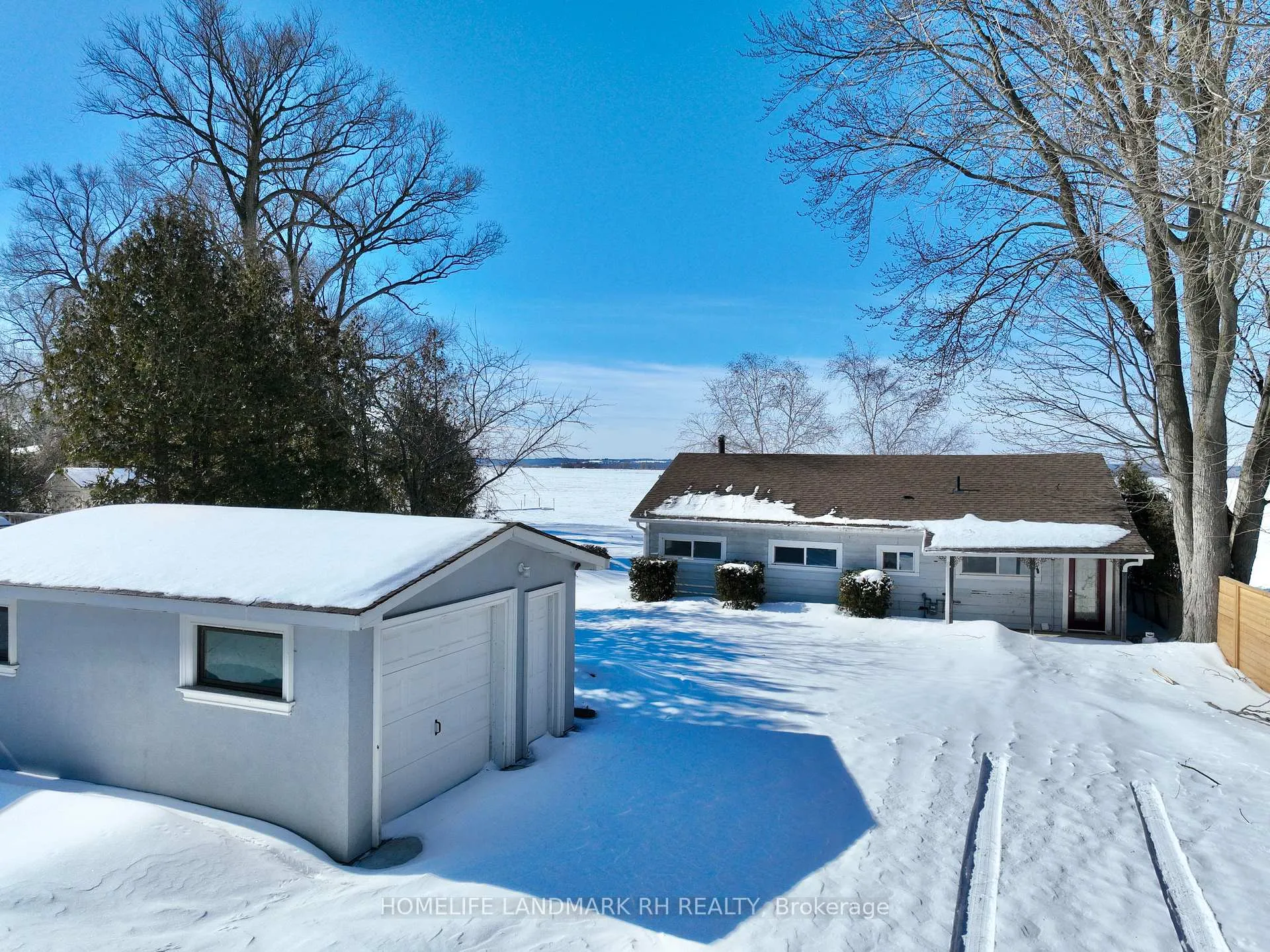 Photo 3 of 586 Lake Drive S, Georgina, Keswick South — HOMEH