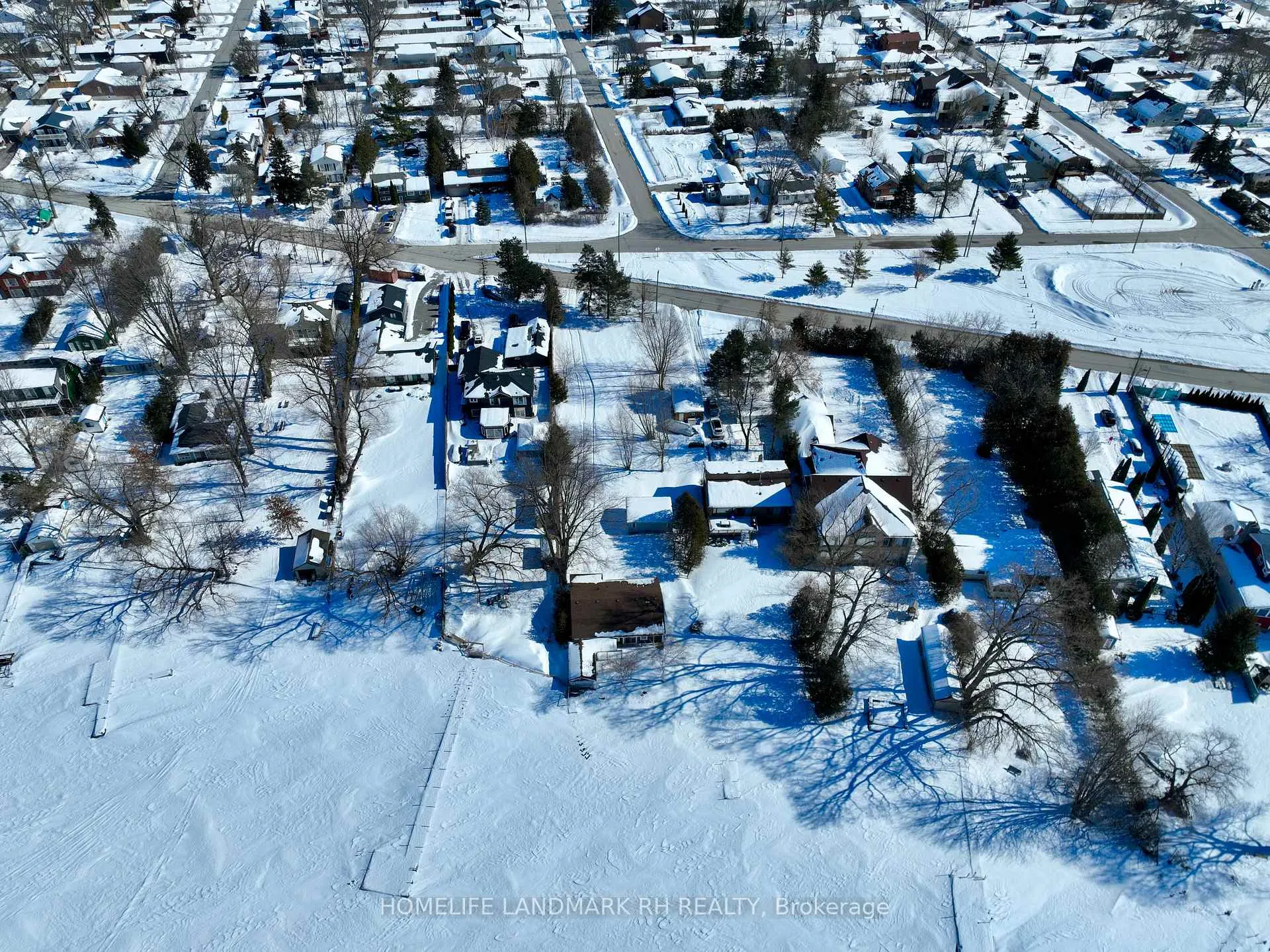Photo 6 of 586 Lake Drive S, Georgina, Keswick South — HOMEH