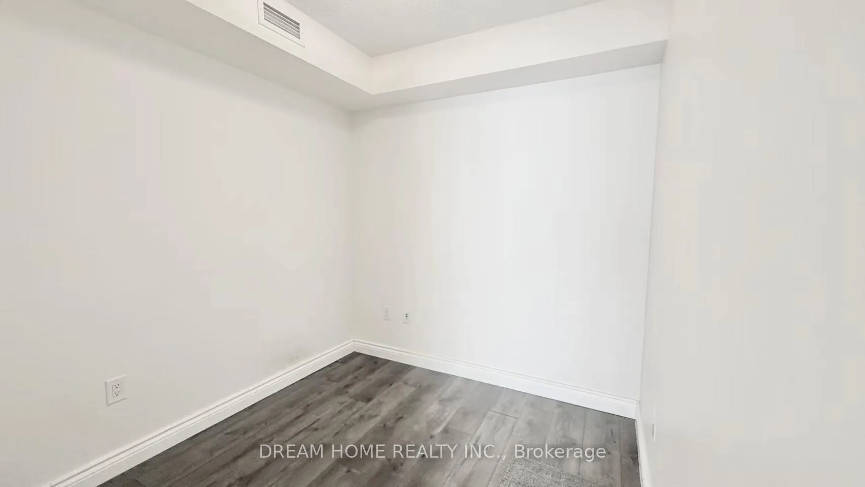 Photo 10 of Unit 935, 15 Iceboat Terrace, Toronto, Waterfront Communities — HOMEH