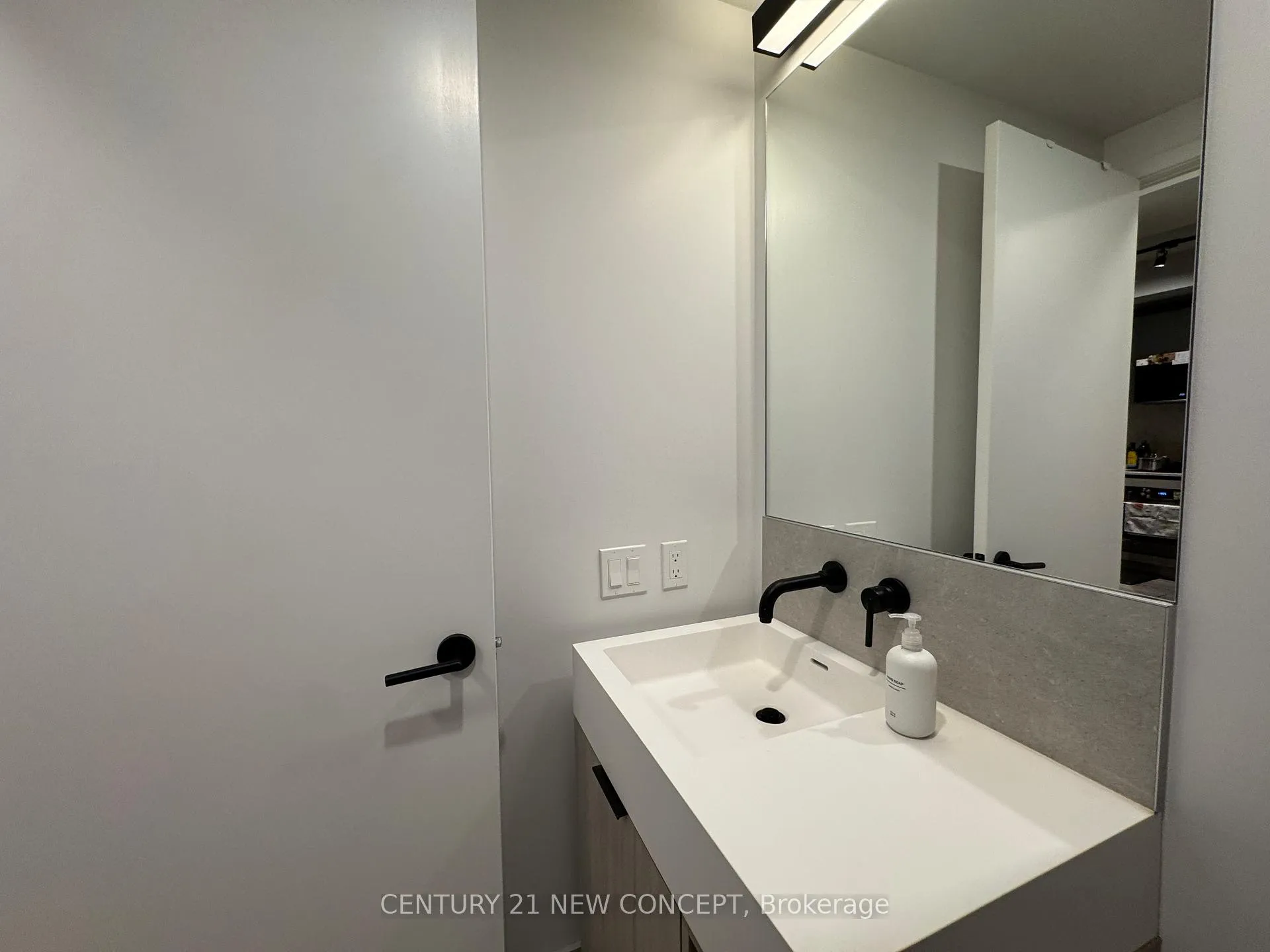 Photo 16 of Unit 3301, 108 Peter Street, Toronto, Waterfront Communities — HOMEH