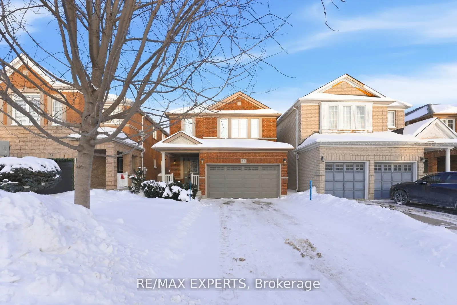 Photo 2 of 75 Delattaye Avenue, Aurora, Bayview Northeast — HOMEH