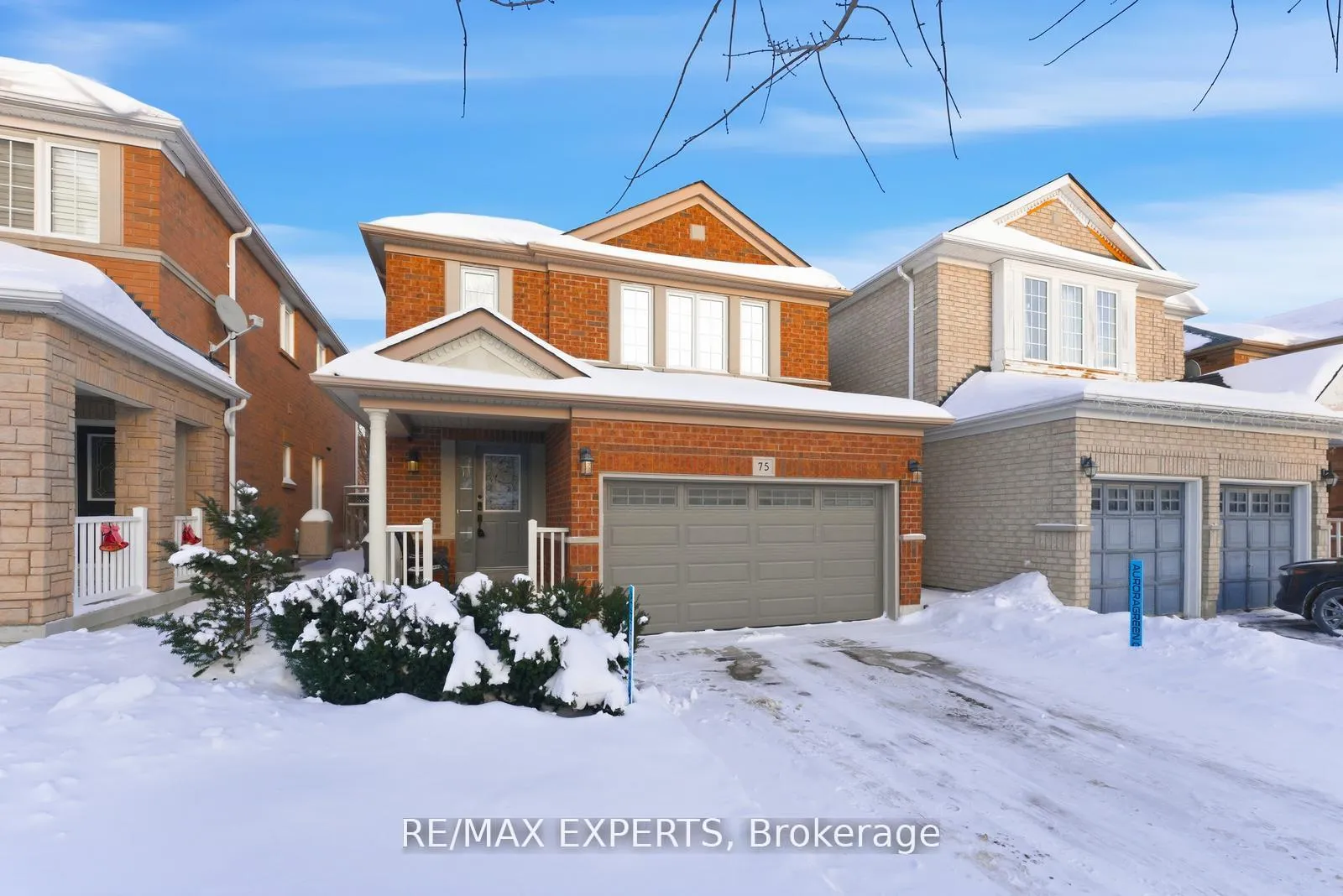 Photo 3 of 75 Delattaye Avenue, Aurora, Bayview Northeast — HOMEH