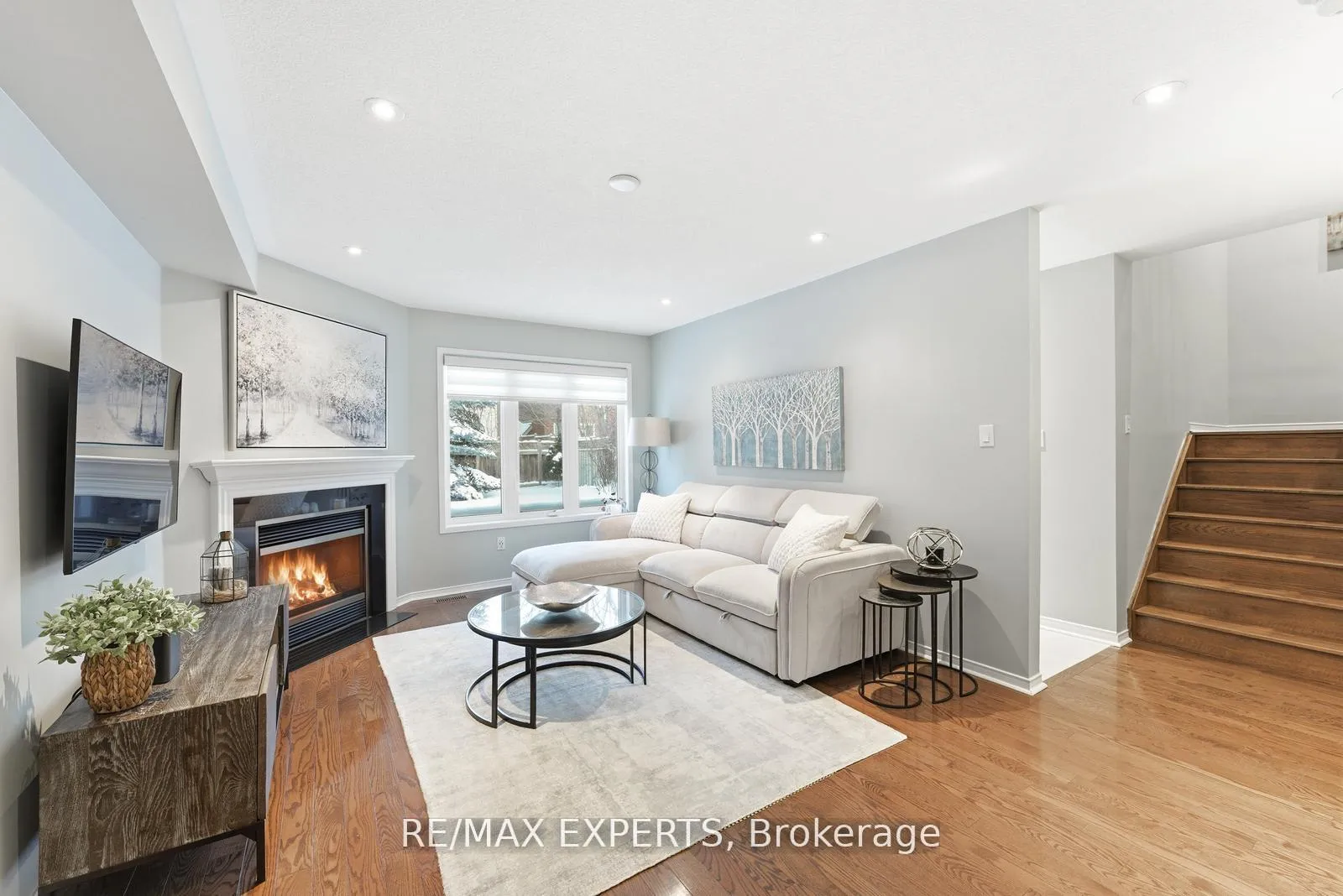 Photo 11 of 75 Delattaye Avenue, Aurora, Bayview Northeast — HOMEH