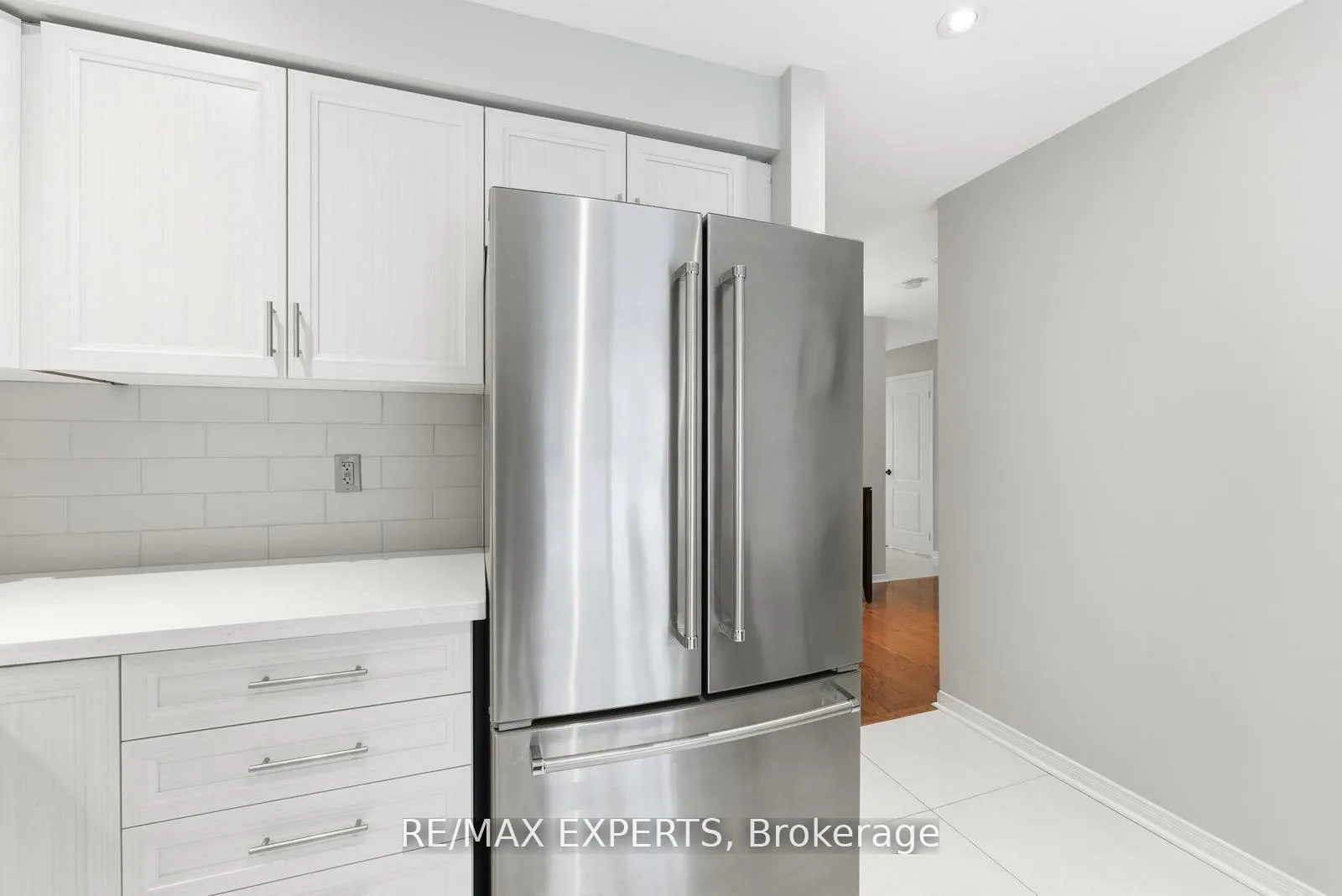 Photo 17 of 75 Delattaye Avenue, Aurora, Bayview Northeast — HOMEH