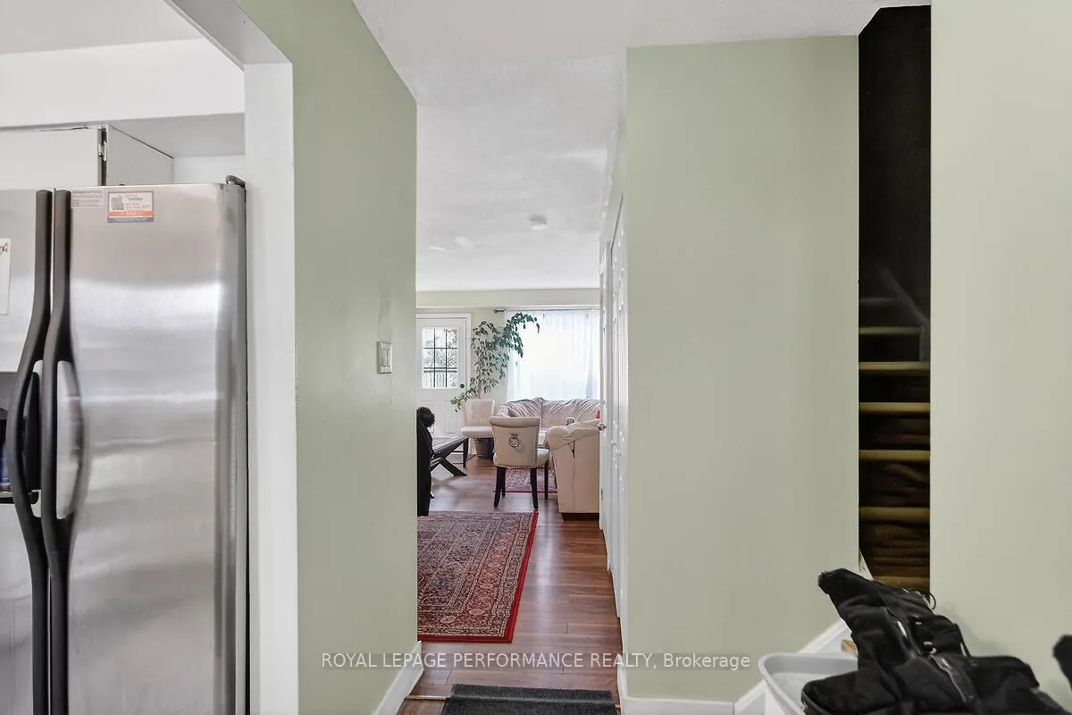 Photo 4 of Unit 9, 3064 Olympic Way, Ottawa, Blossom Park/Leitrim — HOMEH