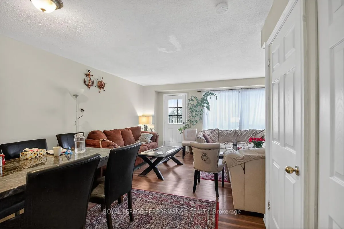 Photo 6 of Unit 9, 3064 Olympic Way, Ottawa, Blossom Park/Leitrim — HOMEH