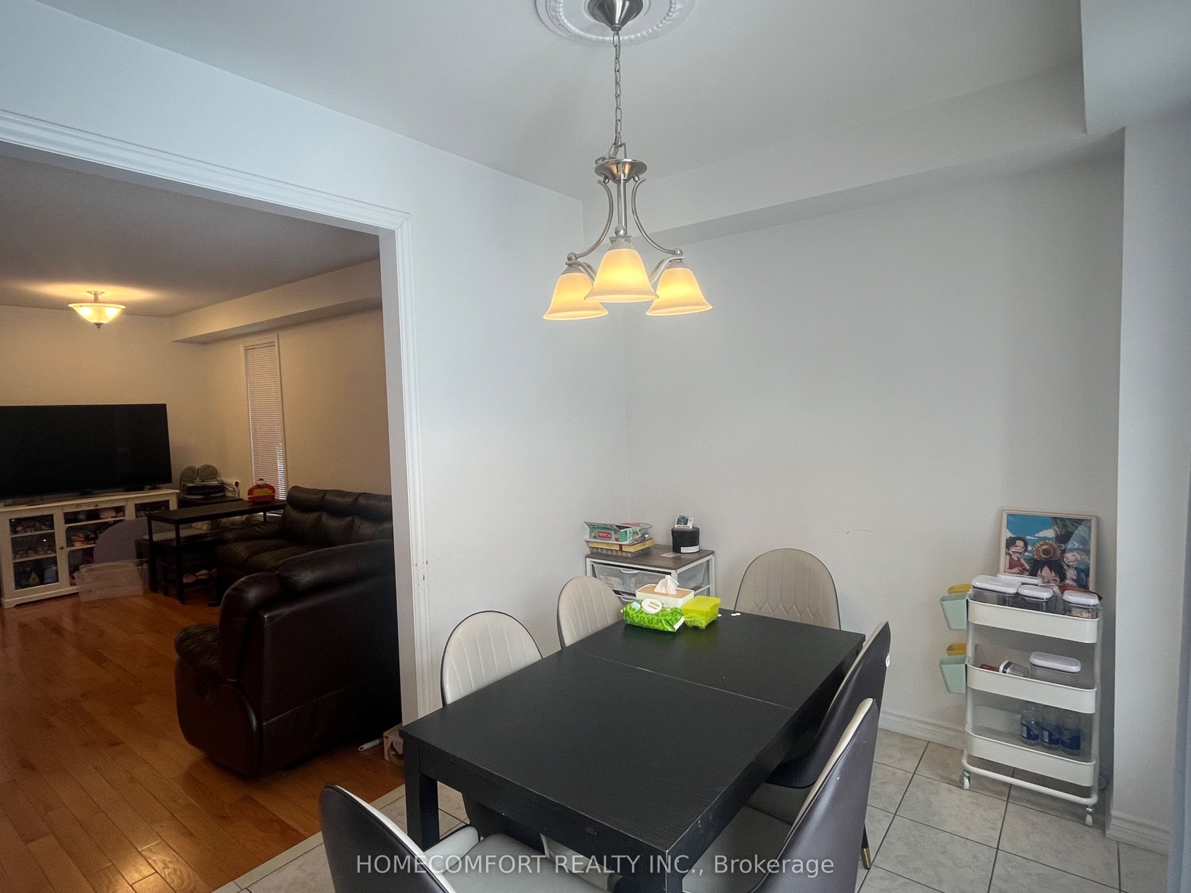 Photo 4 of 81 Carolina Rose Crescent, Markham, Wismer — HOMEH