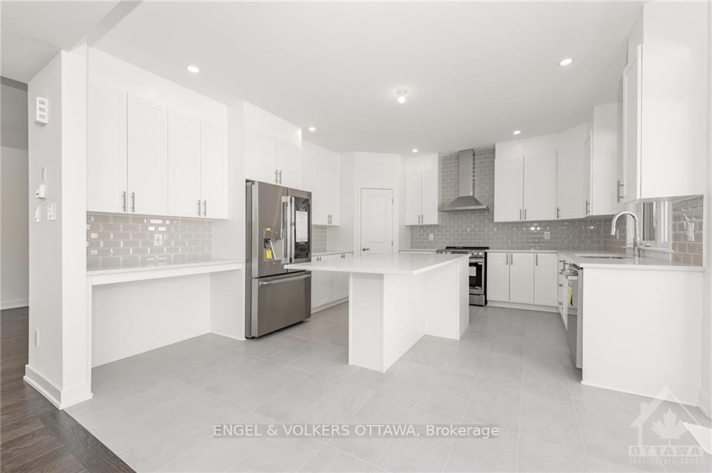 Photo 8 of 780 Ovation Grove, Ottawa, Leitrim — HOMEH