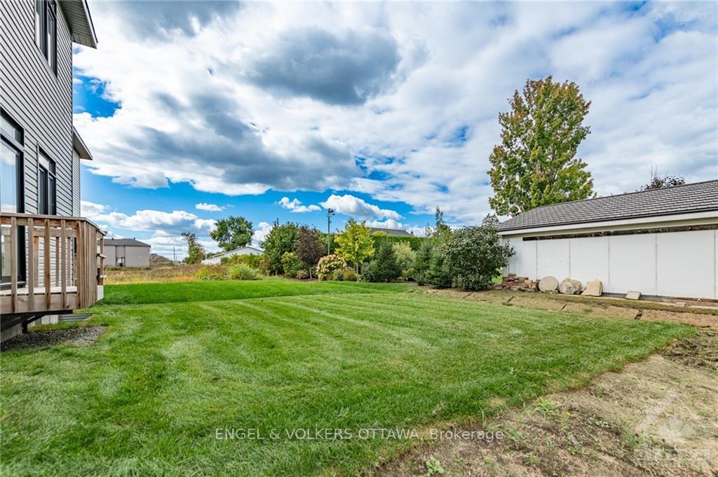 Photo 21 of 780 Ovation Grove, Ottawa, Leitrim — HOMEH