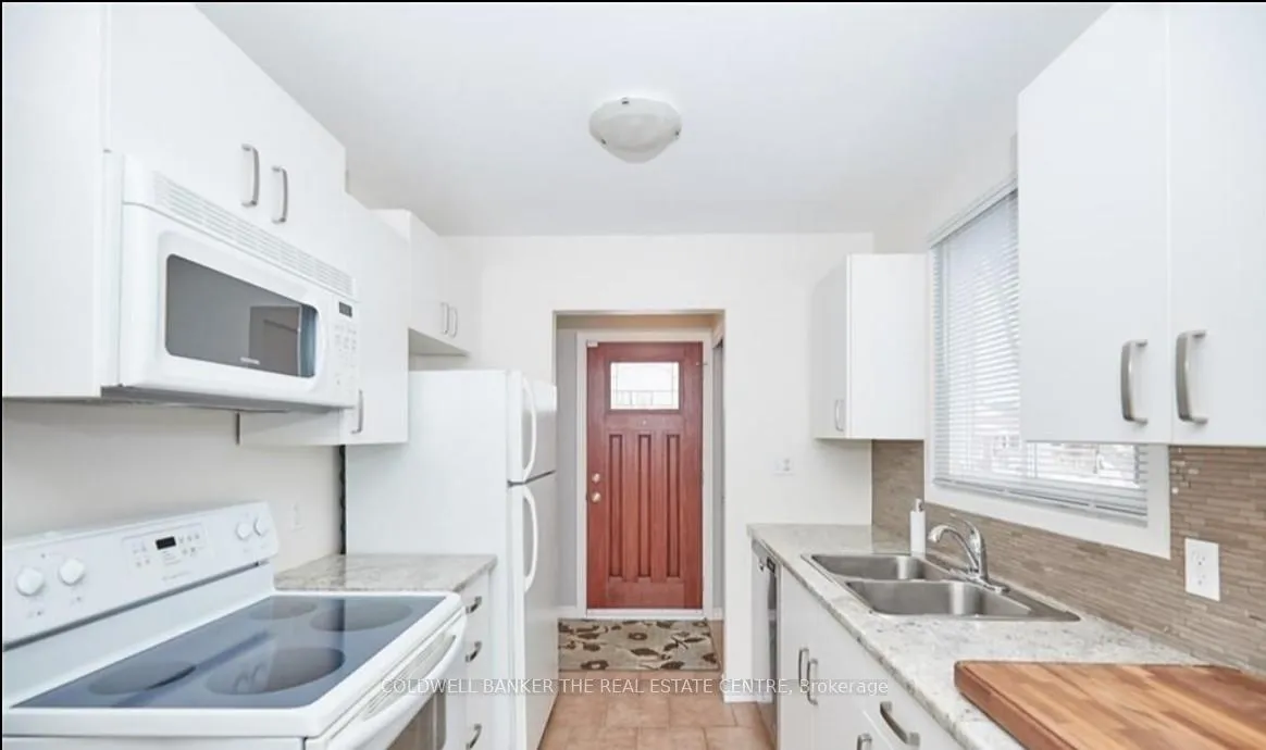 Photo 3 of 74 Allan Drive, St. Catharines, Fairview — HOMEH