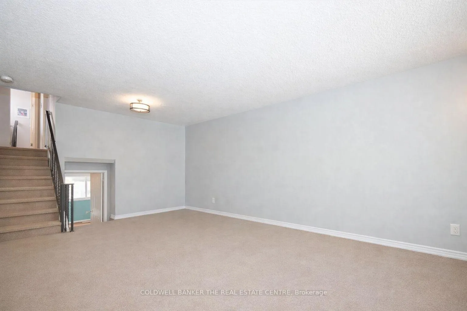 Photo 10 of 74 Allan Drive, St. Catharines, Fairview — HOMEH